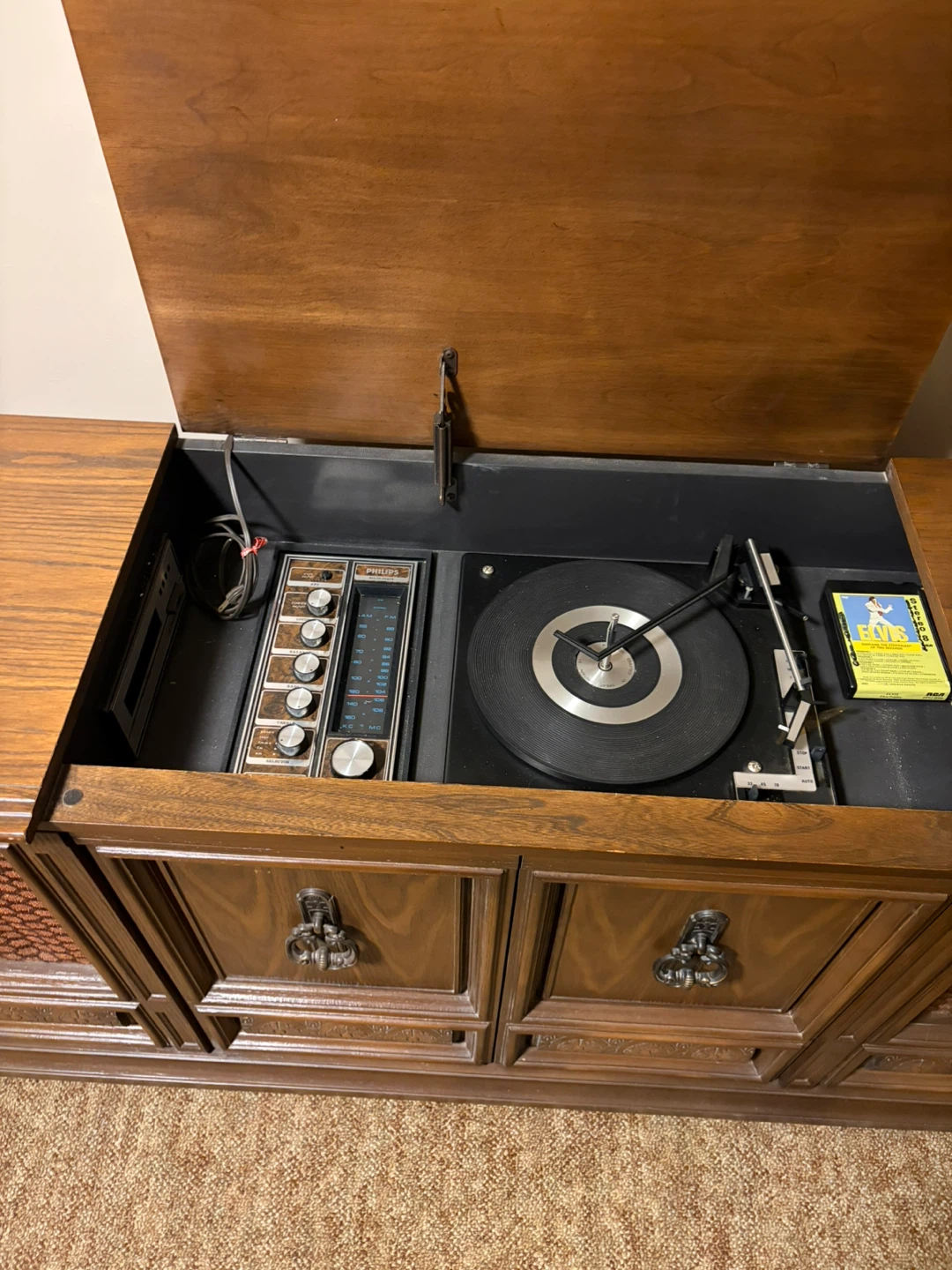 Stereo  has radio, turntable, 8 track - photo 2