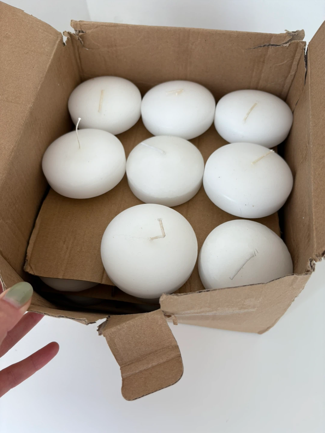 Floating white candles x26 unused
