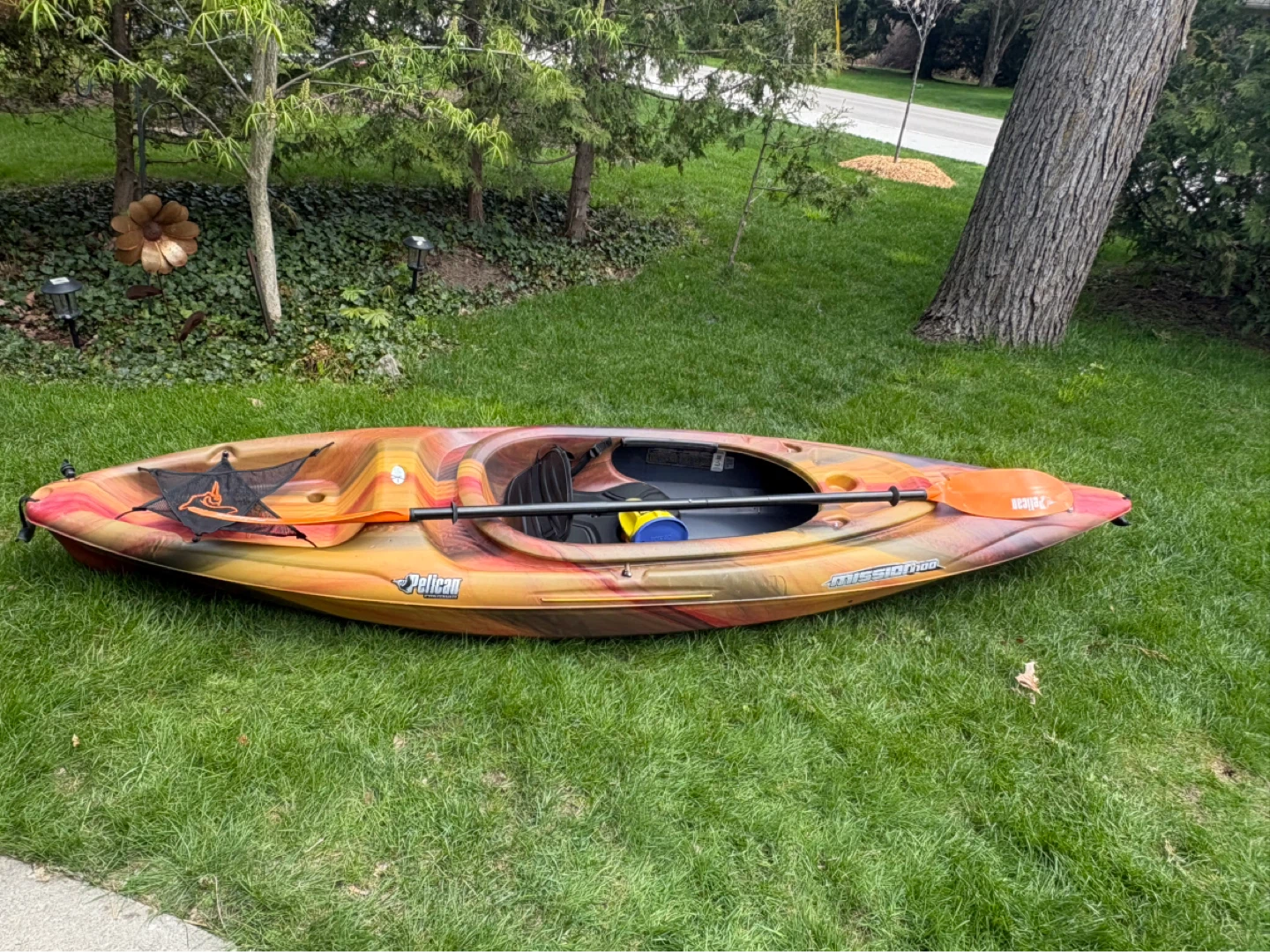 Pelican Mission 100 Kayak with Paddle