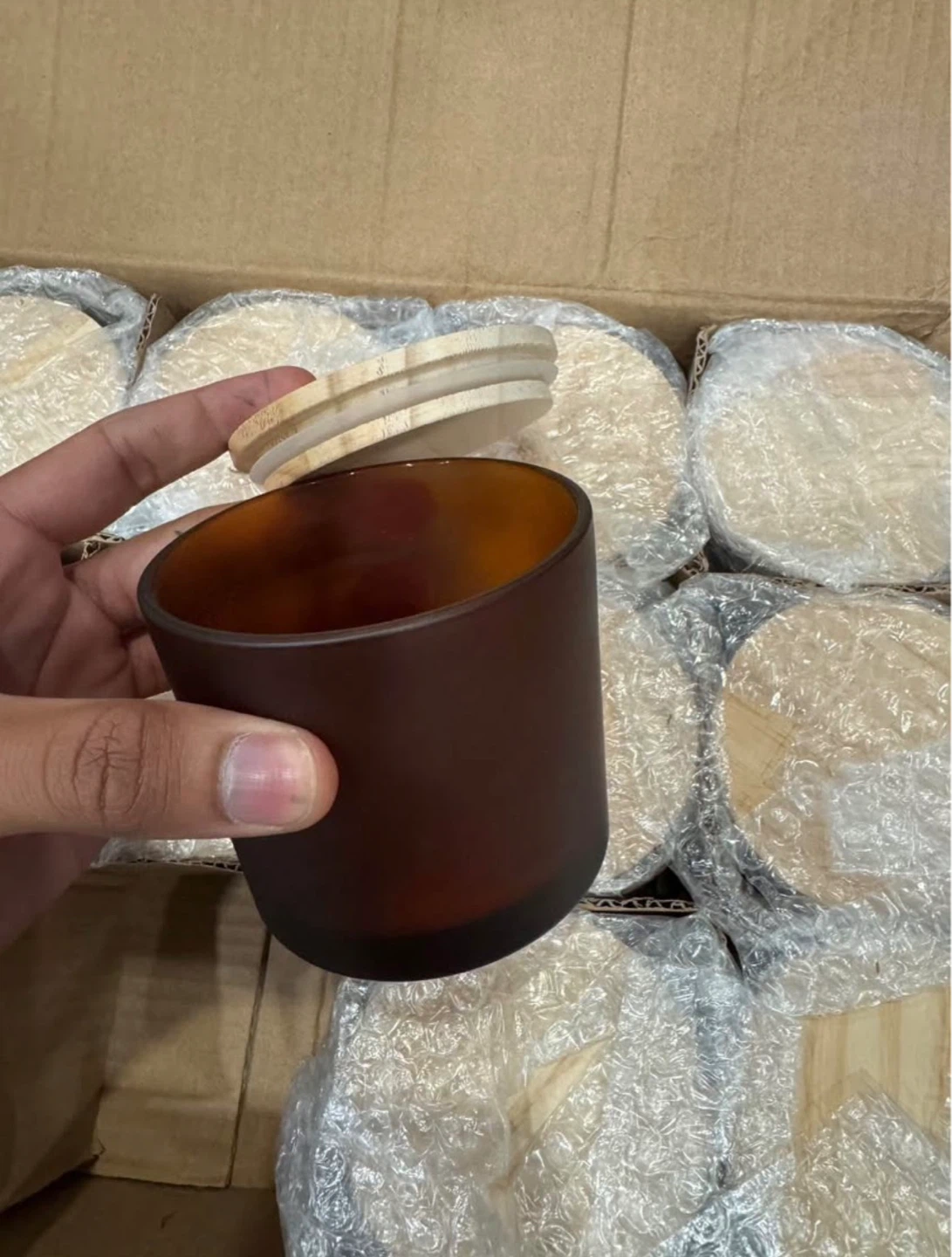 Amber Frosted Glass Candle Jars with Wooden Lids - photo 3