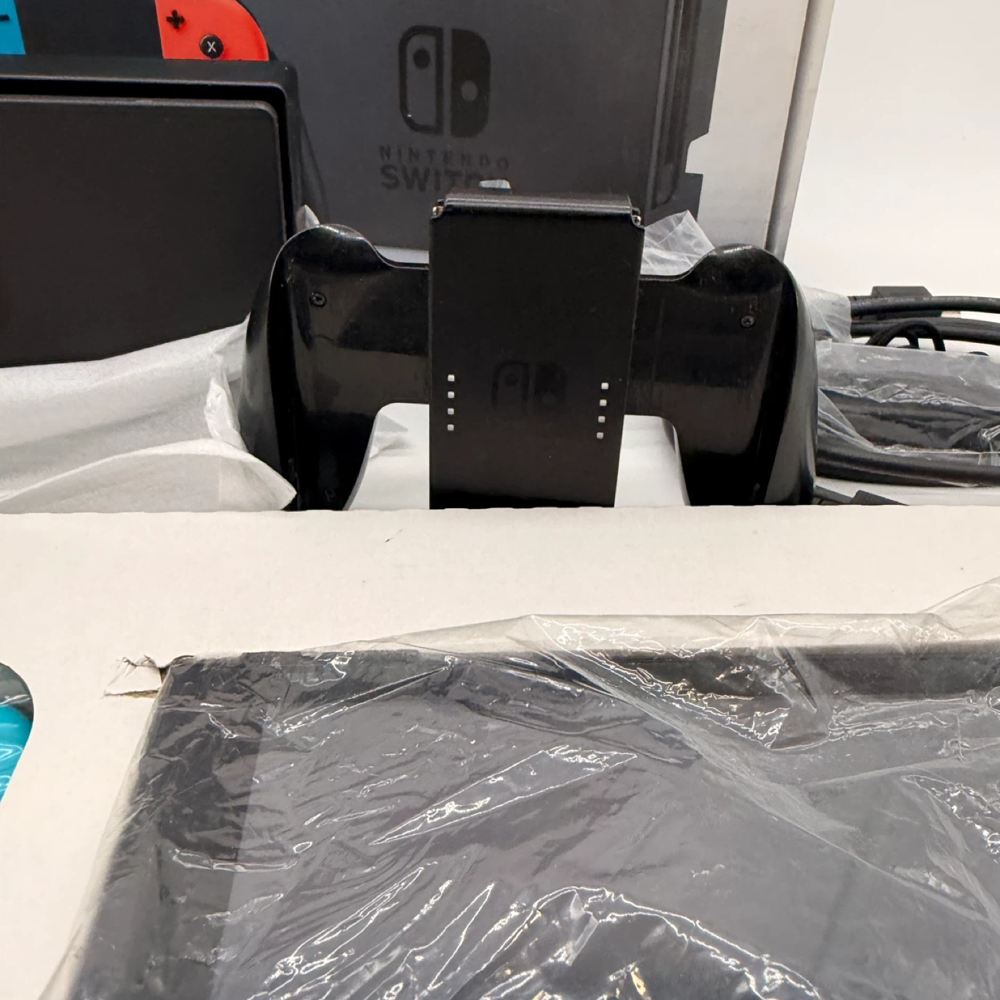 Nintendo Switch Console Neon Red Blue Complete Bundle Like New - photo 4