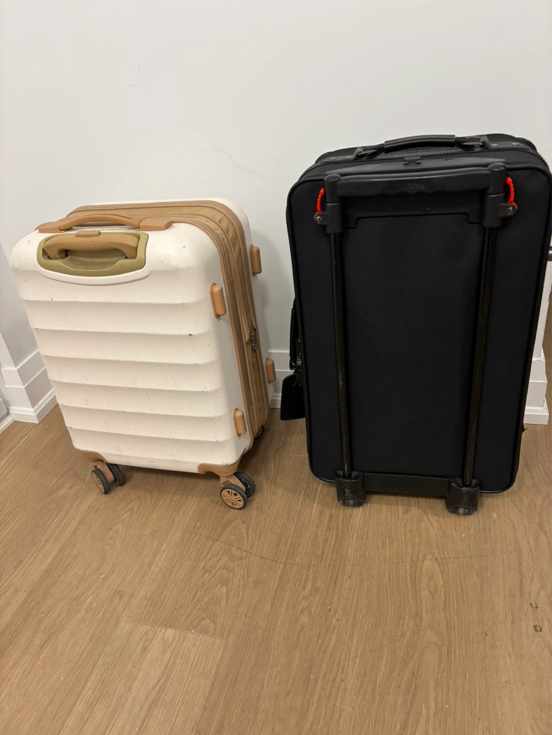 2 Piece Luggage Set - Cream and Black - photo 2