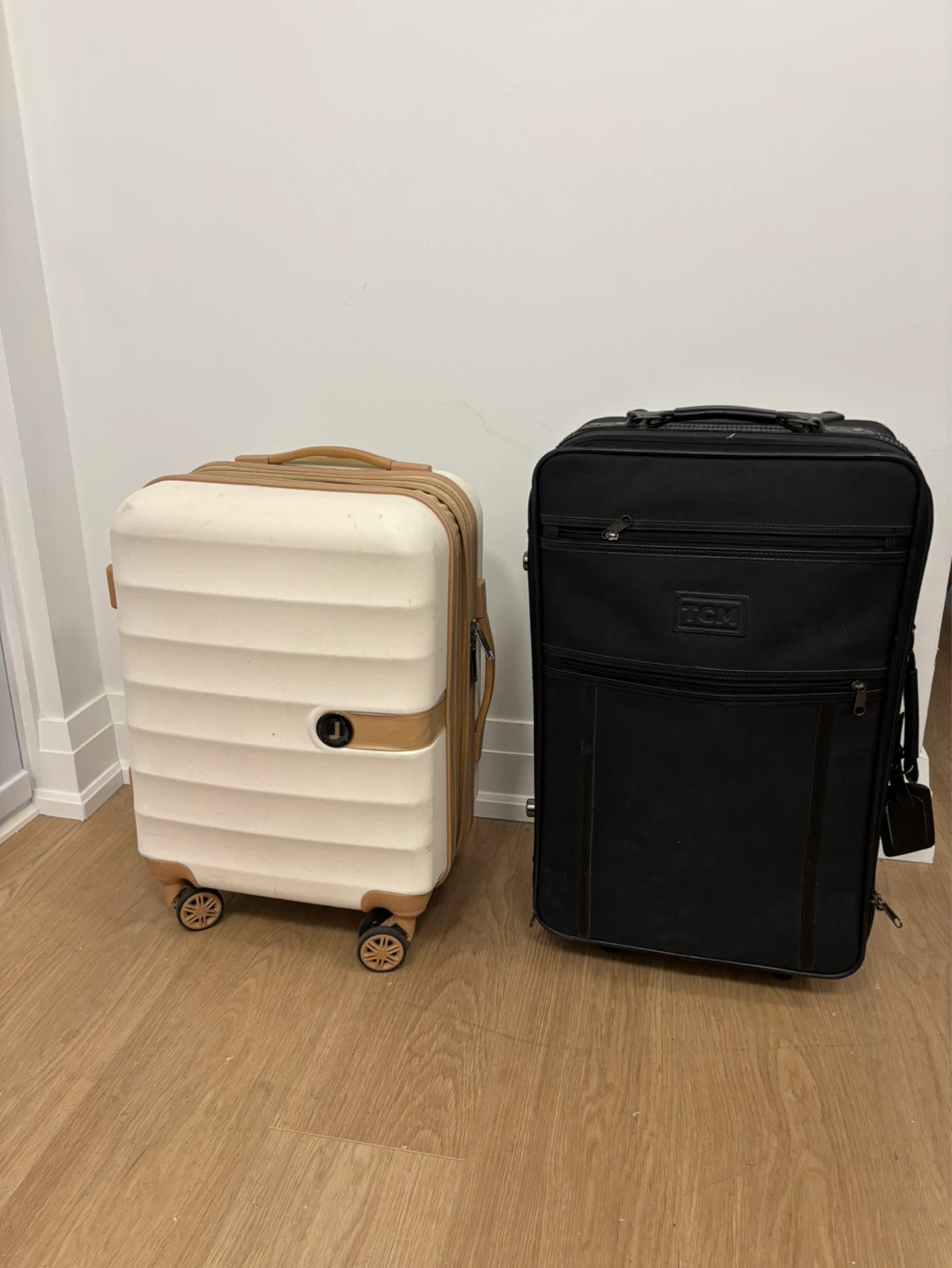 2 Piece Luggage Set - Cream and Black