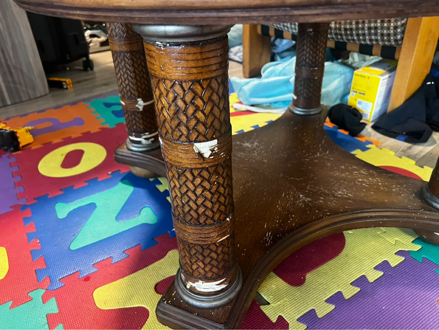 Round Carved Pedestal Accent Table - photo 3