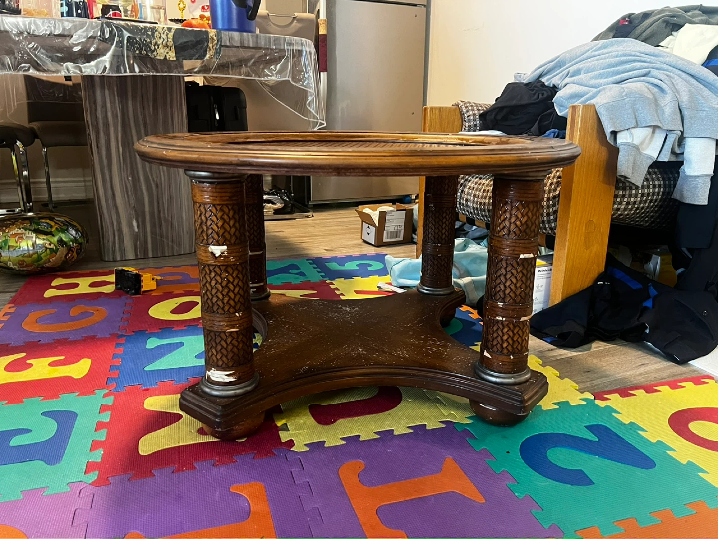 Round Carved Pedestal Accent Table - photo 2