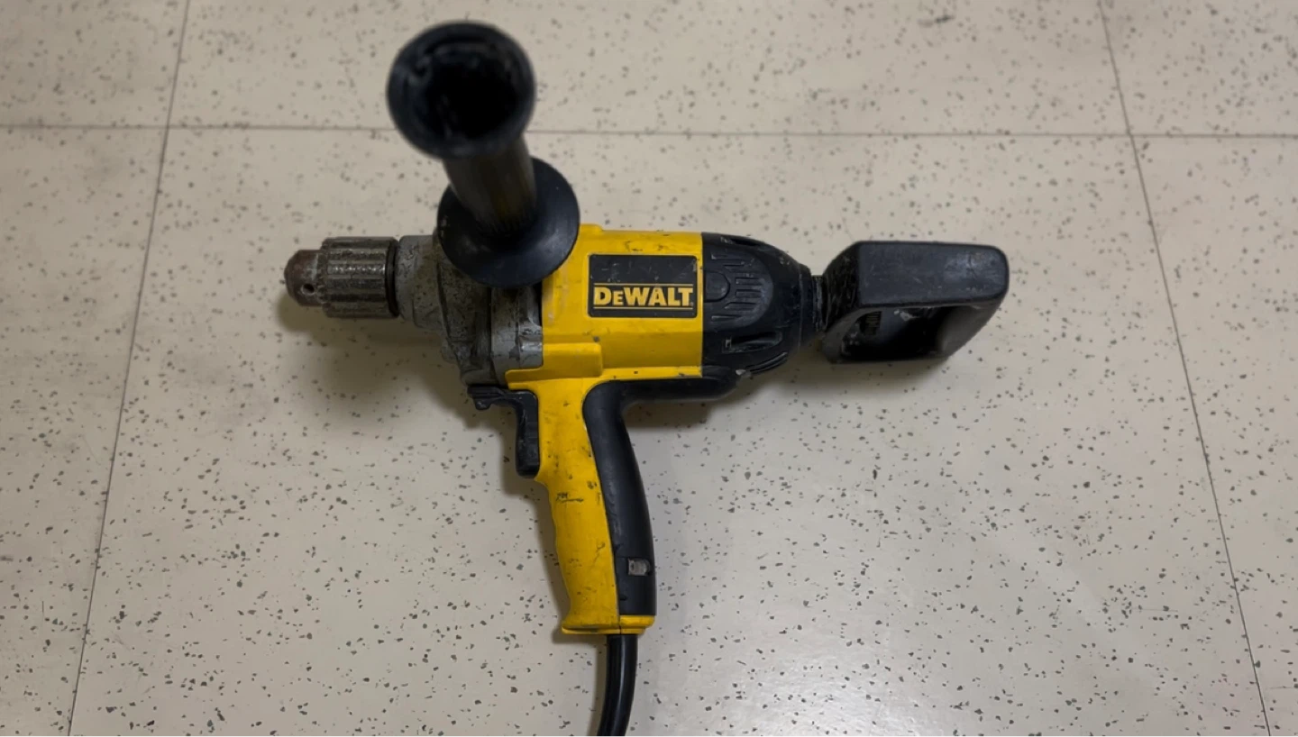 DeWalt Heavy Duty 1/2” Corded Drill – Works Great