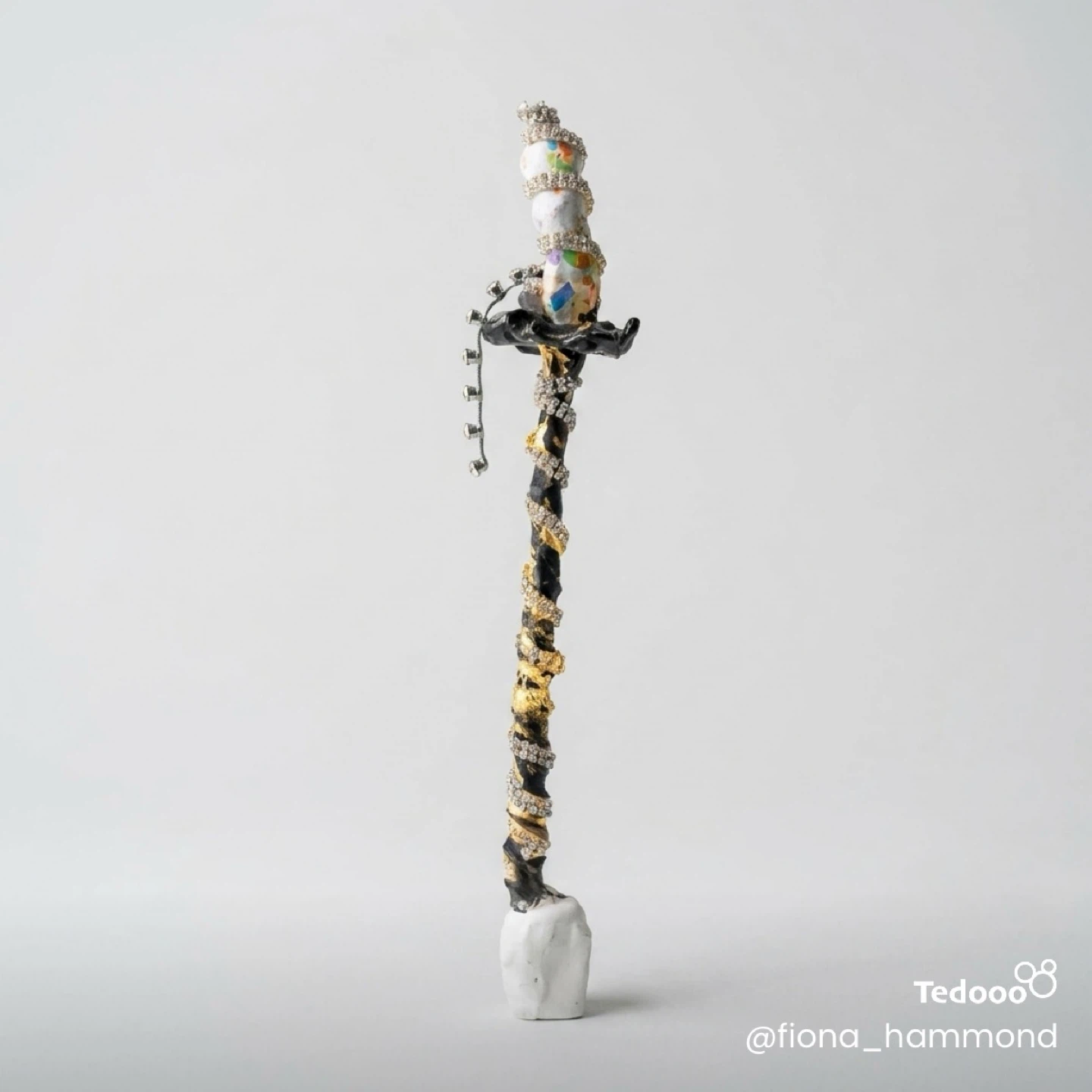 Handmade Decorative Wand with Lights and Gems - photo 2