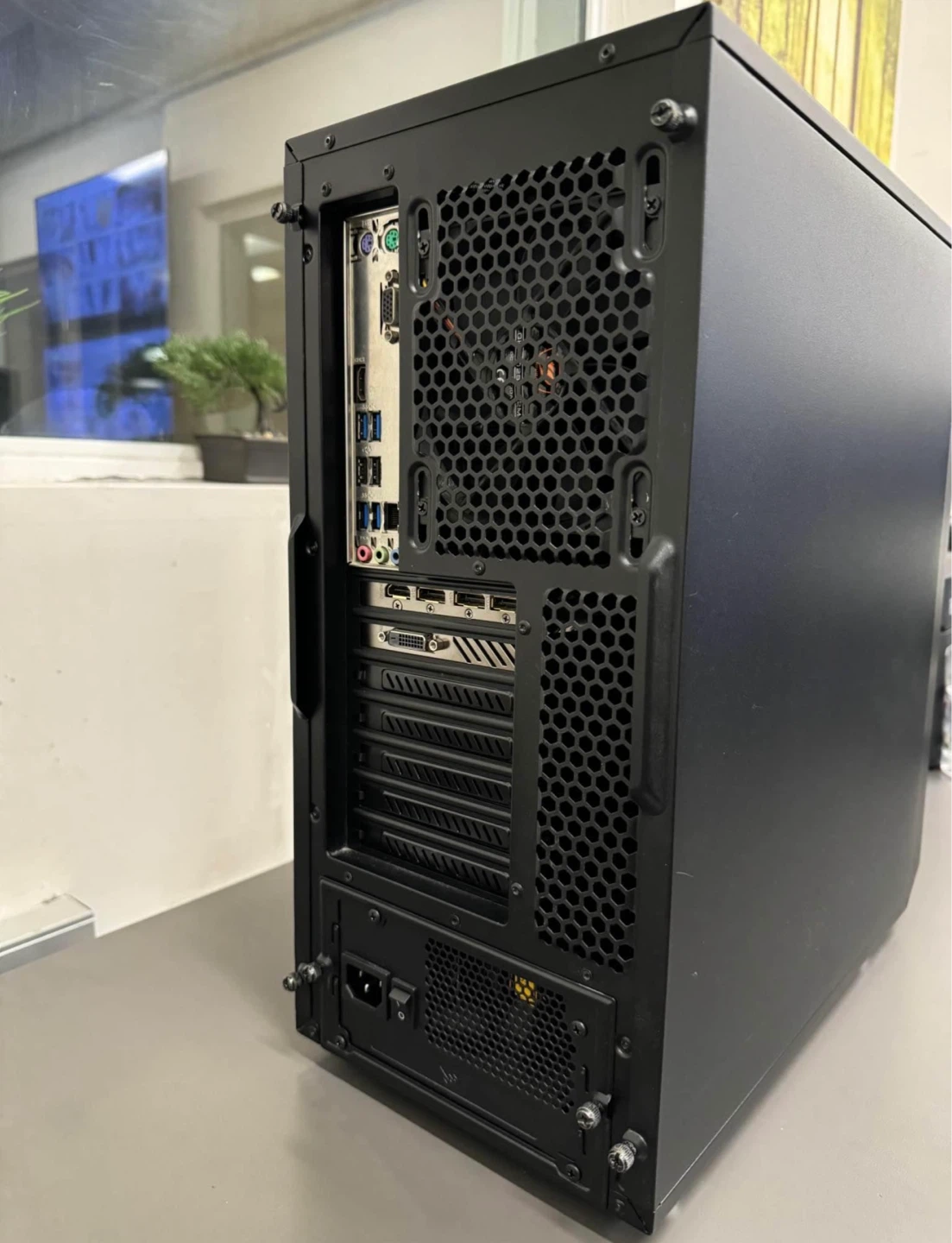 Ryzen 5 Gaming PC available - photo 3