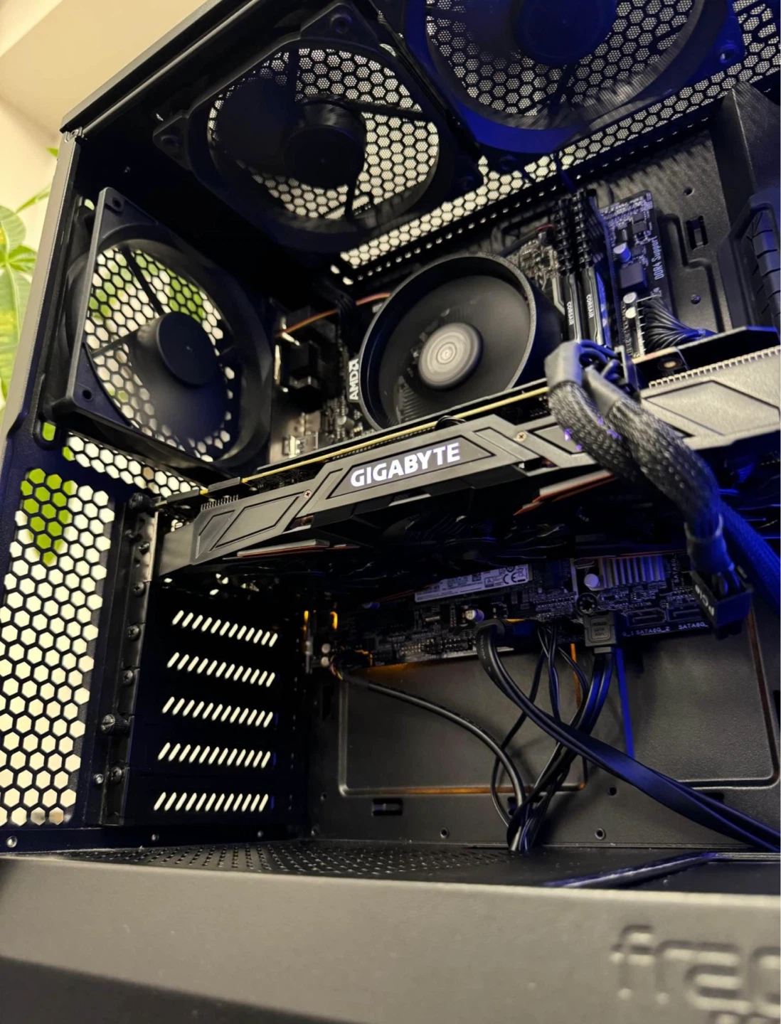 Ryzen 5 Gaming PC available
