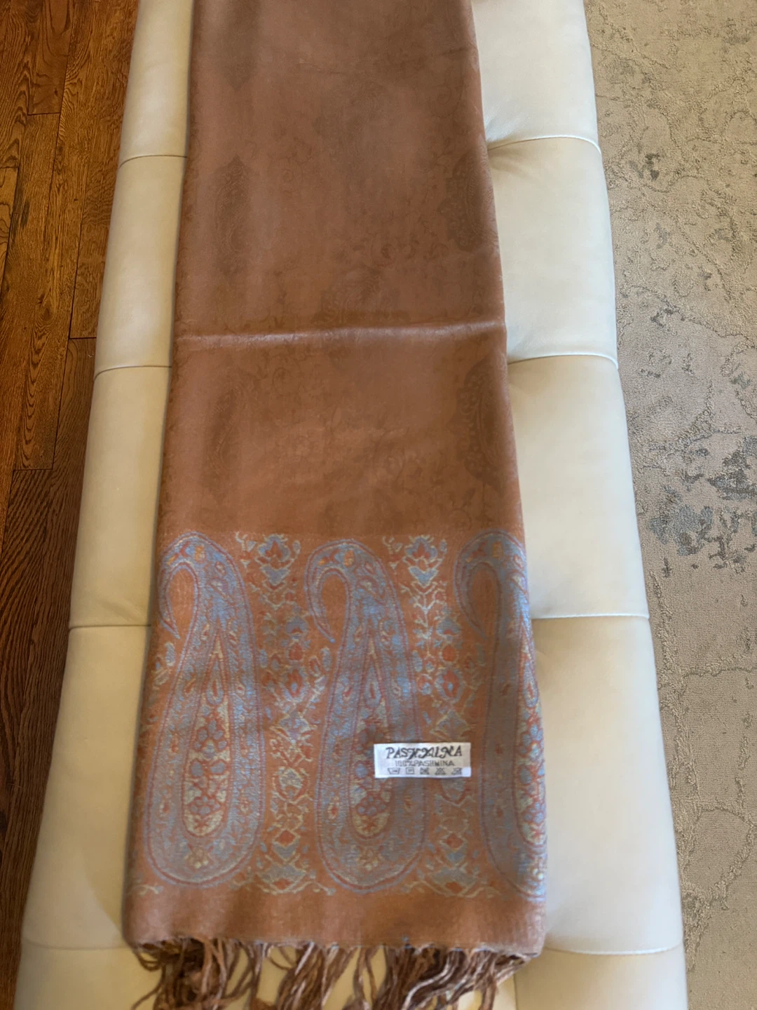 Paisley Pattern pashmina shawl