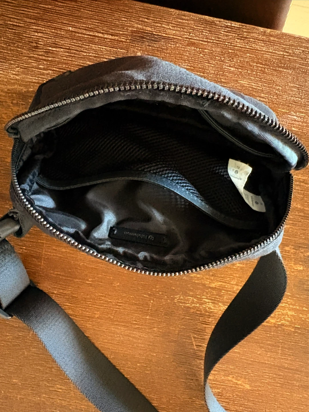 Lululemon Everywhere Belt Bag - Black Camo - photo 2