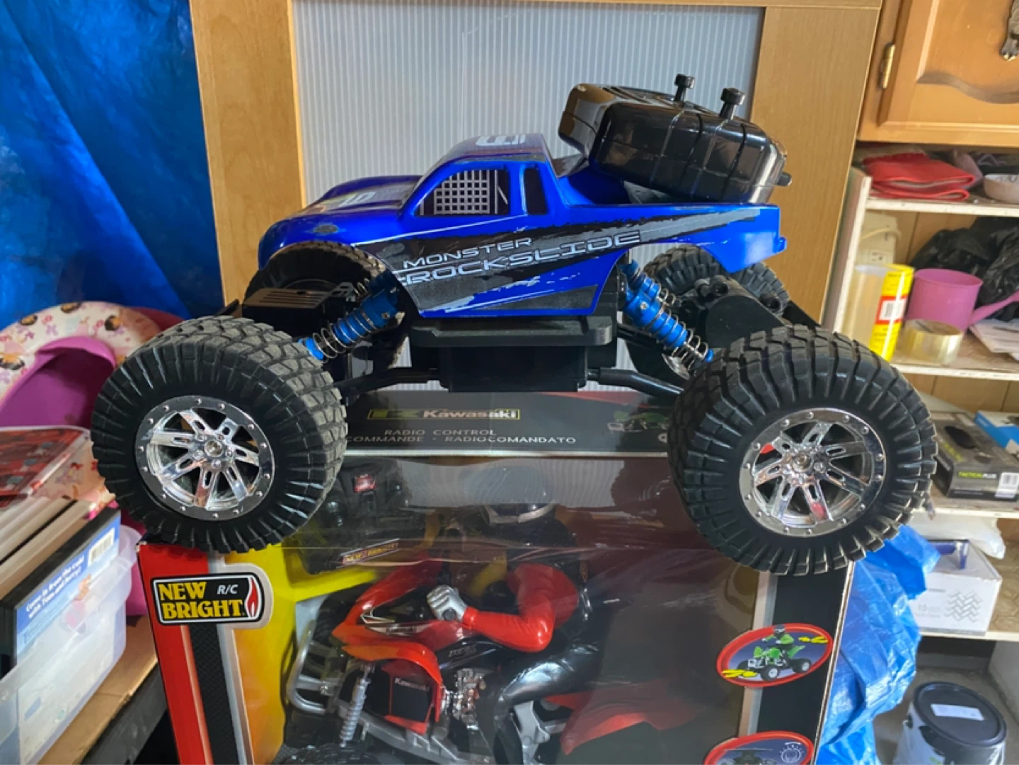 Remote Control Vehicles - photo 3