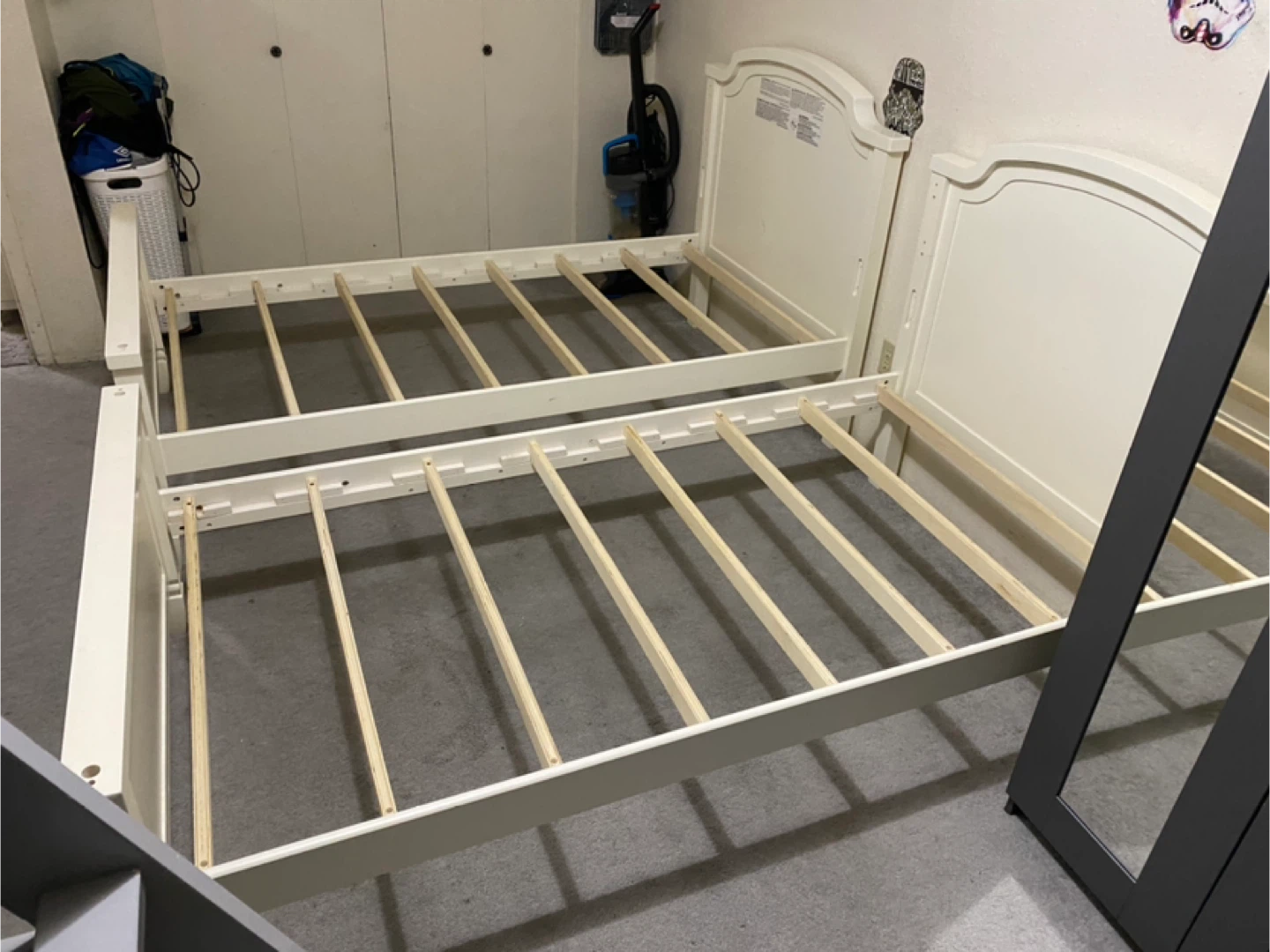 White Wooden Twin Bunk Bed Frame - photo 4