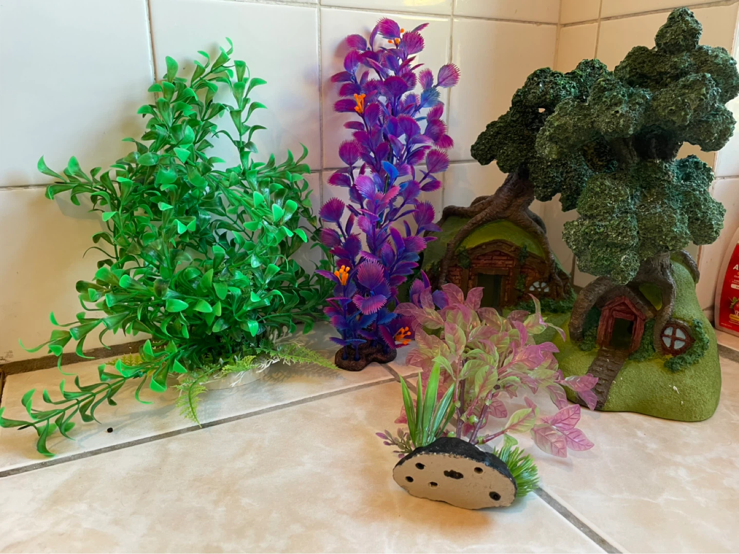 Fish Tank Decor Lot