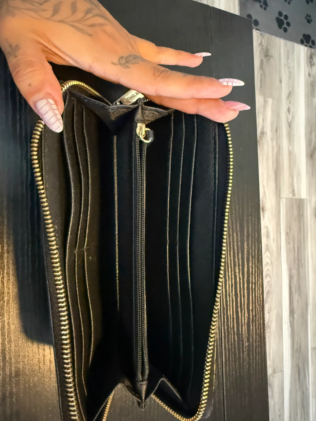 Michael Kors Black Saffiano Leather Zip Around Wallet - photo 3