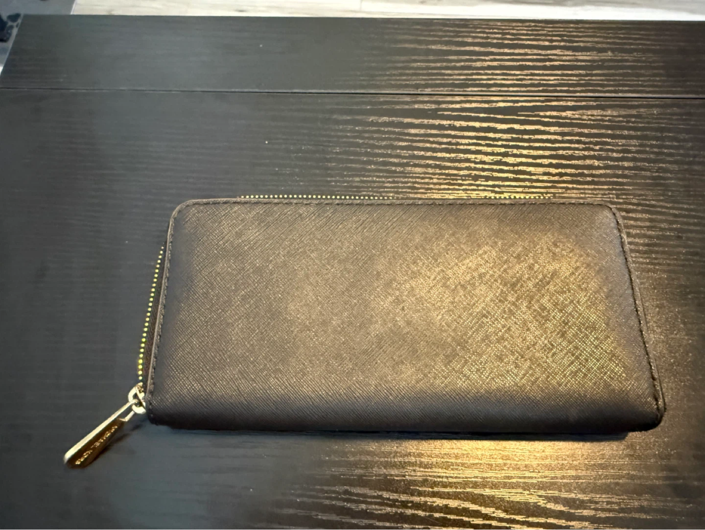 Michael Kors Black Saffiano Leather Zip Around Wallet - photo 4