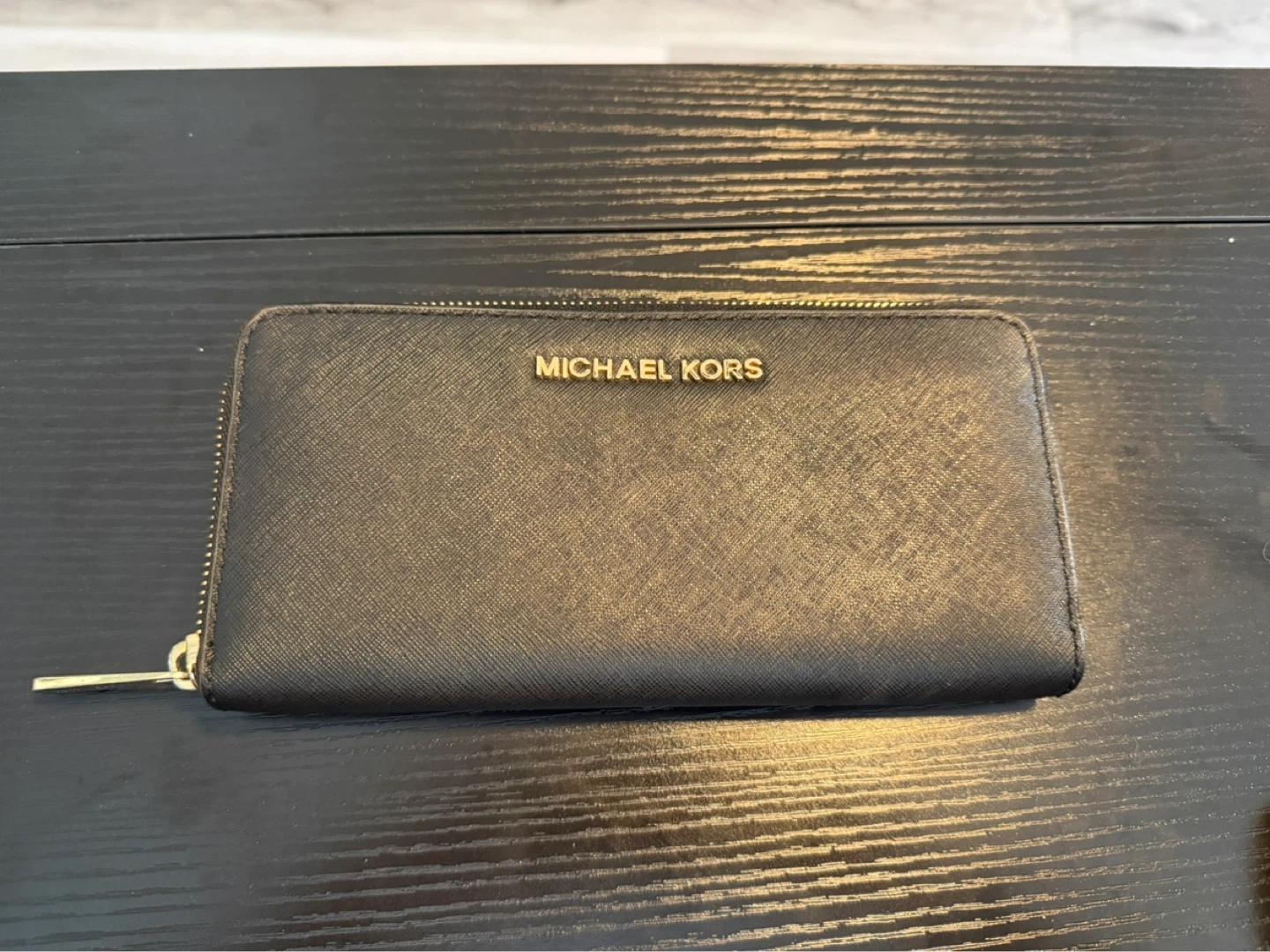 Michael Kors Black Saffiano Leather Zip Around Wallet - photo 2