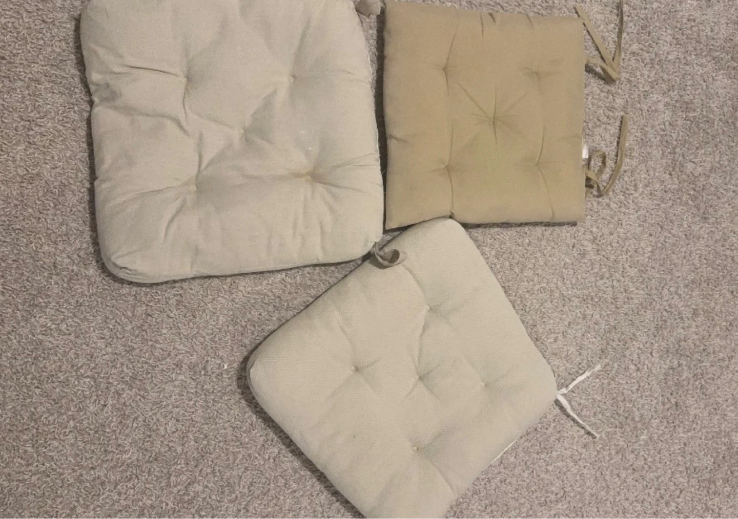 Set of 3 Tufted Chair Cushions
