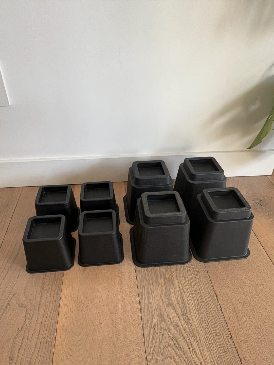 Heavy duty furniture risers