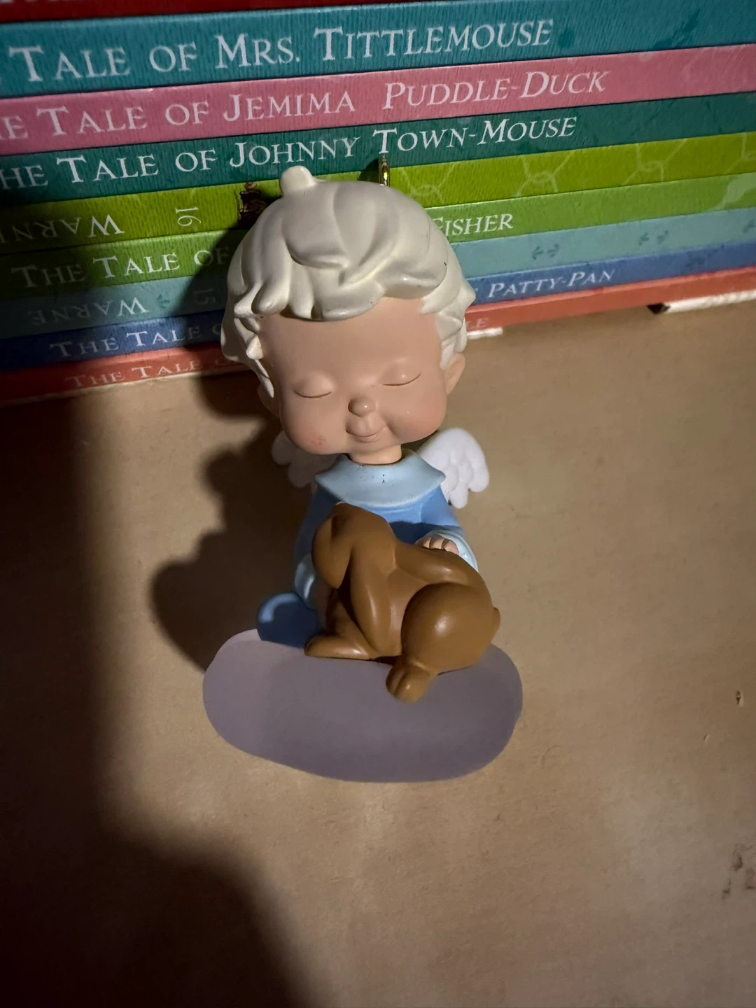 Hallmark "Mary" Angel with Squirrel Ornament 2000 - photo 4