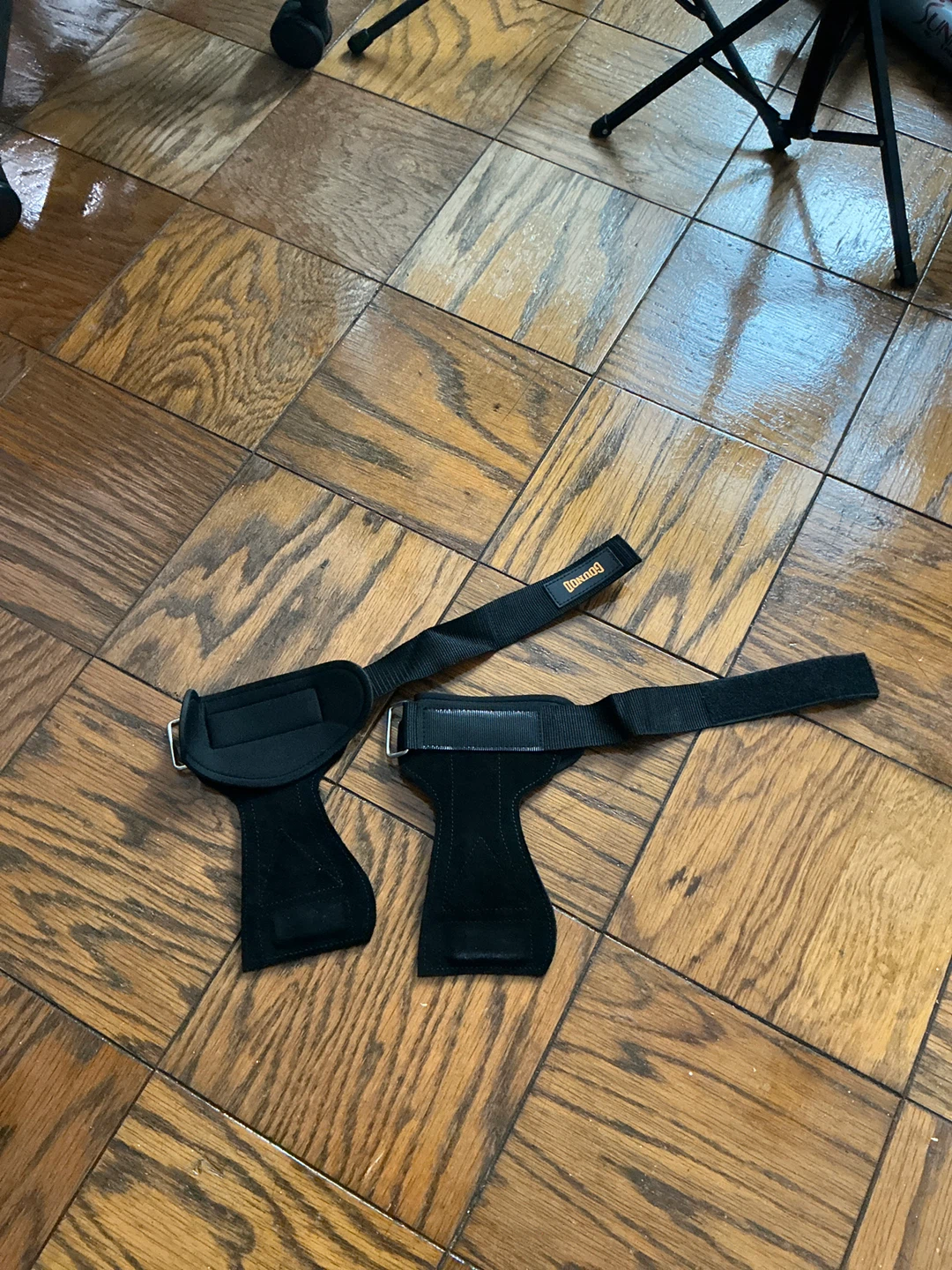 Black Workout Grip Strength Trainers