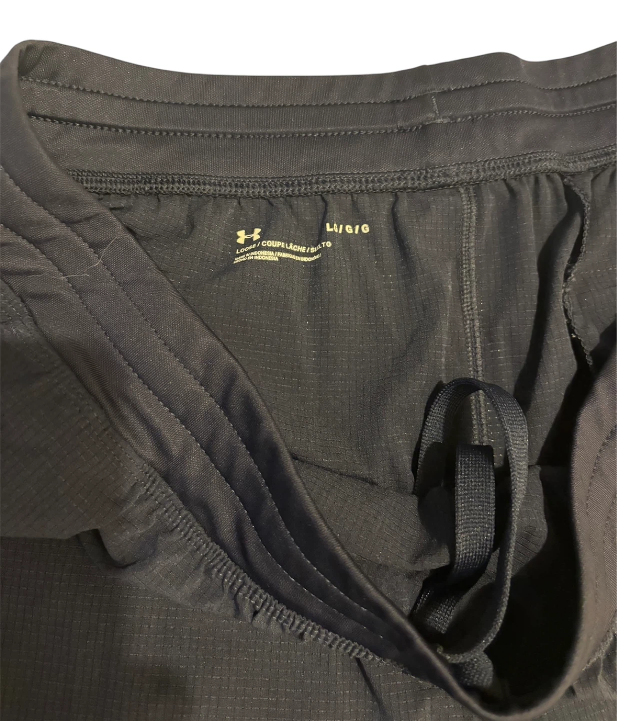Under Armour Men's Black Athletic Shorts - photo 2