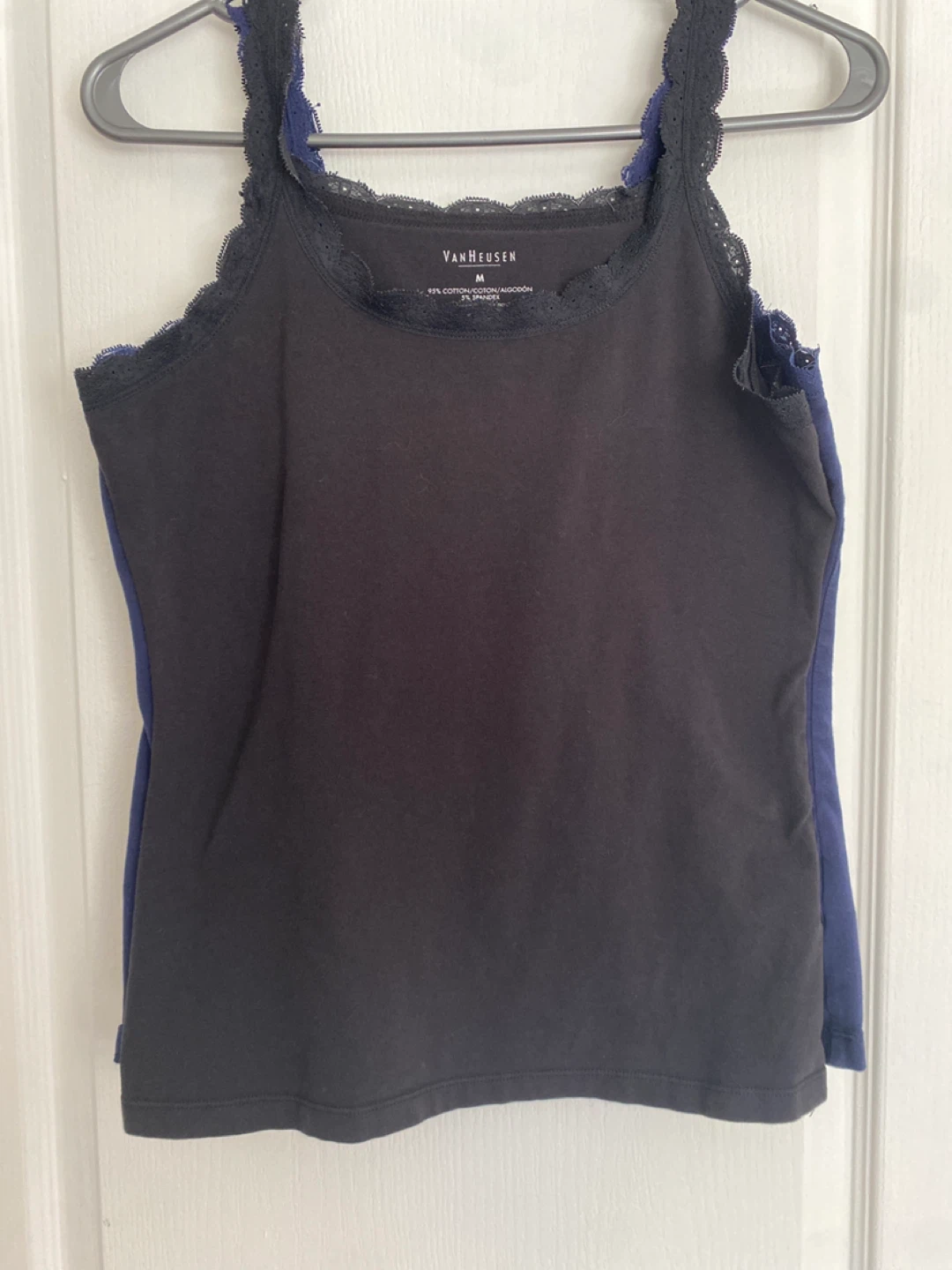 Van Heusen Women's Camisole Tank Top - Size Medium - photo 3