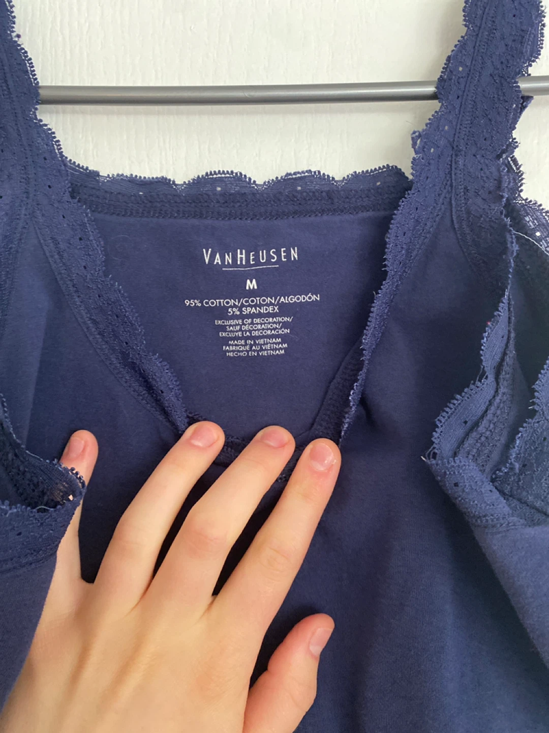 Van Heusen Women's Camisole Tank Top - Size Medium - photo 2