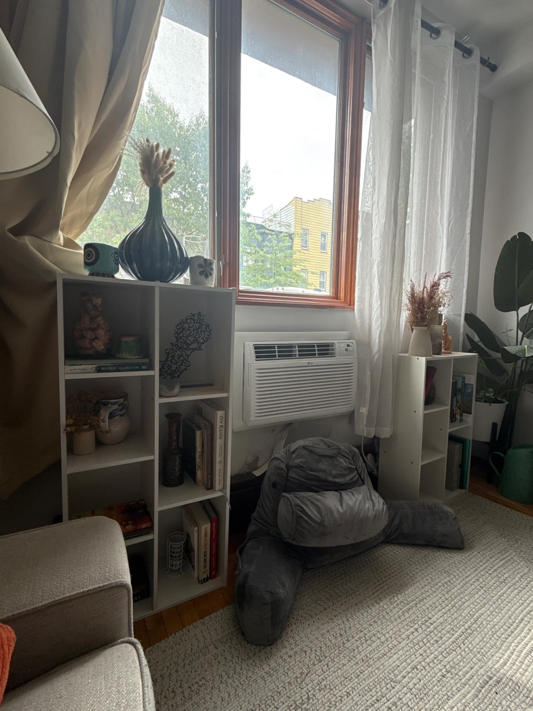 Two White Cube Storage Shelf (2x)