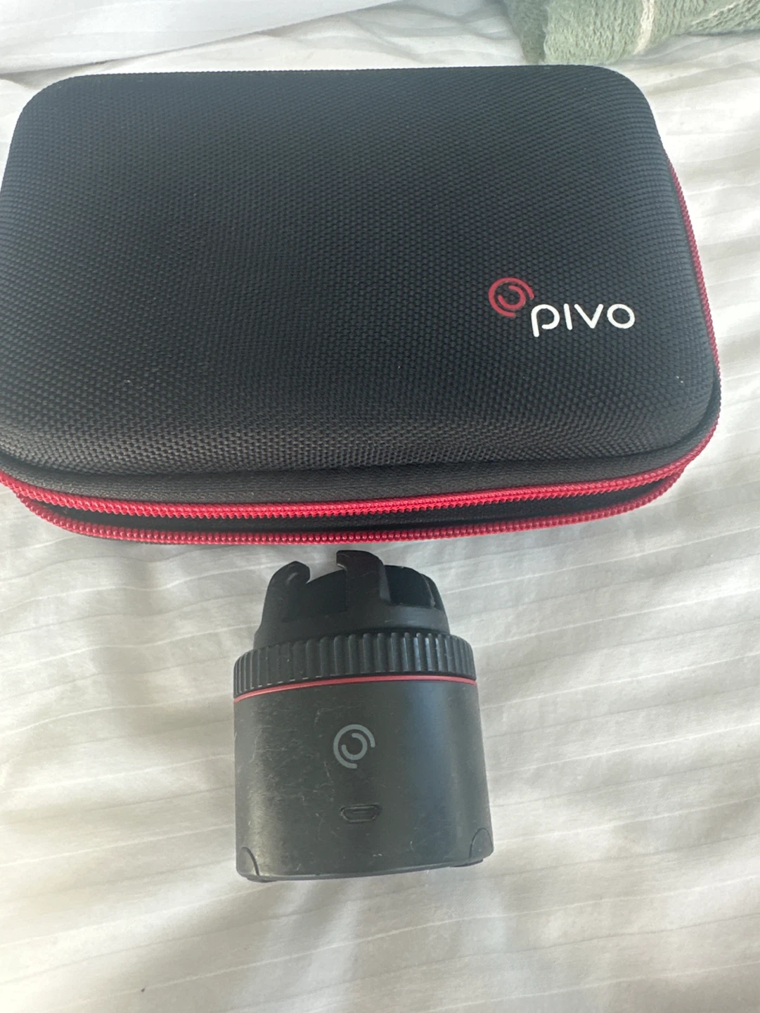 Pivo Pod smartphone tracking mount - photo 4