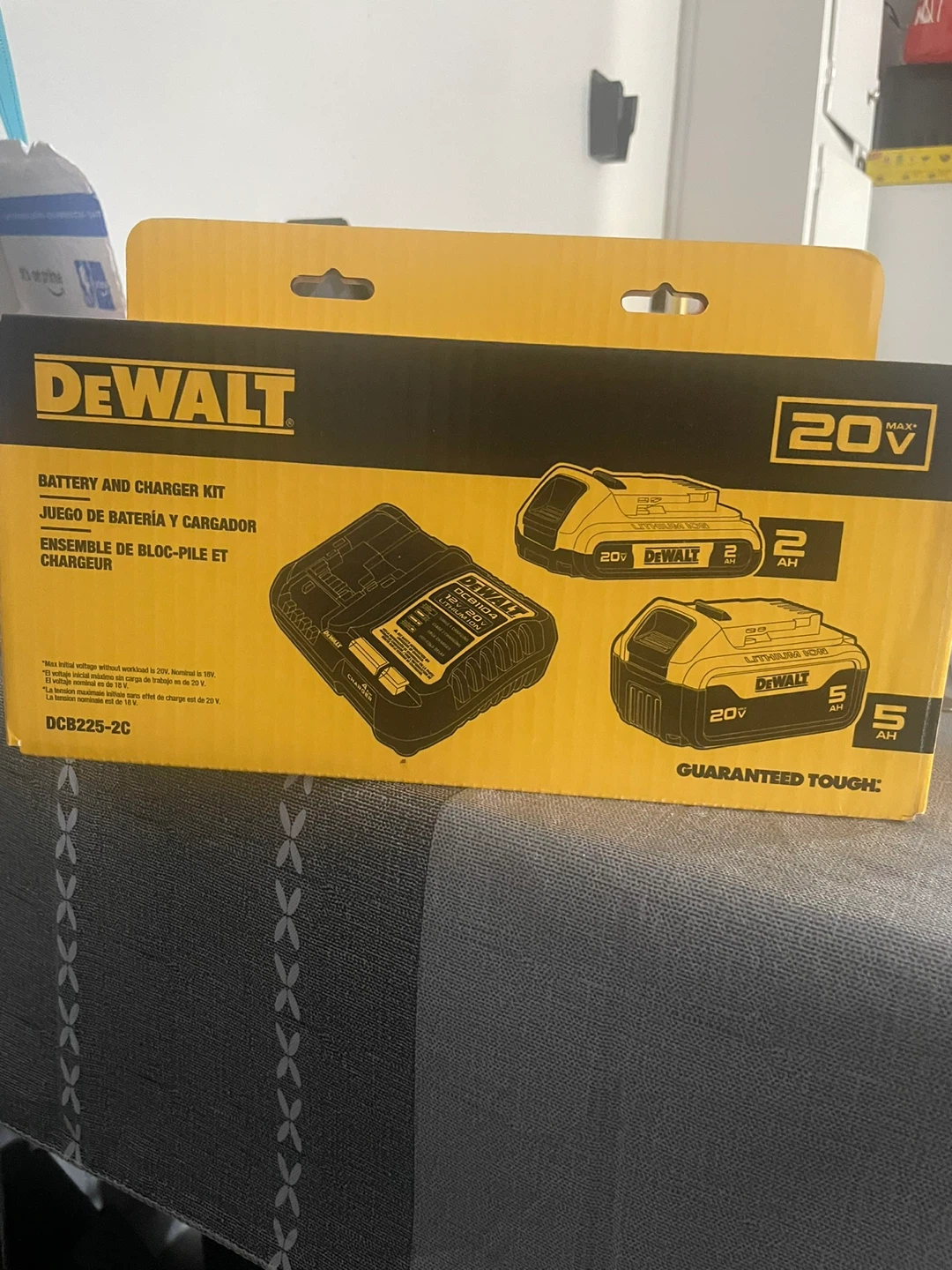 DeWalt 20V MAX Battery and Charger Kit