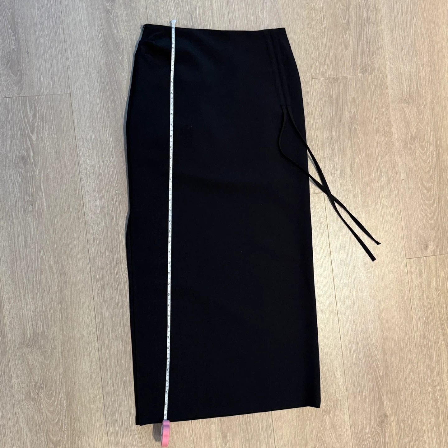 Black Skirt small zipper closure