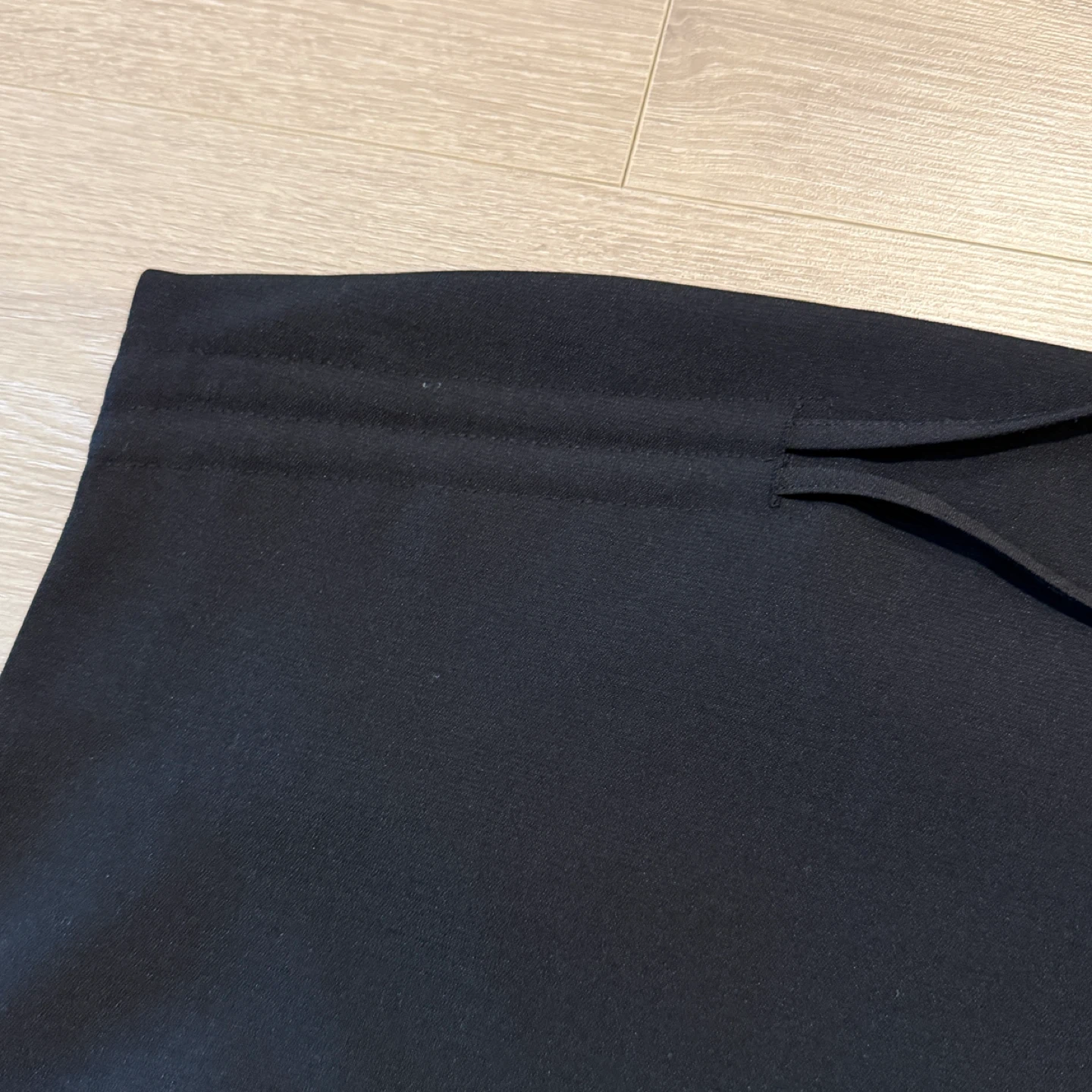 Black Skirt small zipper closure - photo 4