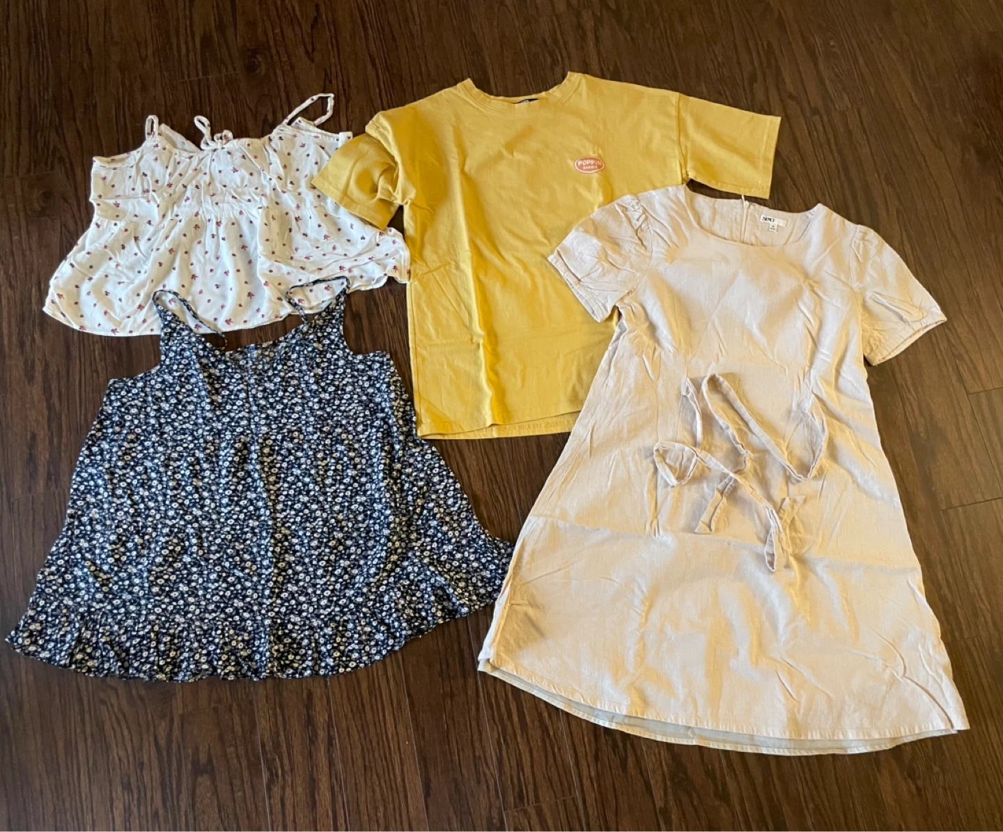 Women's Clothing Bundle - photo 4