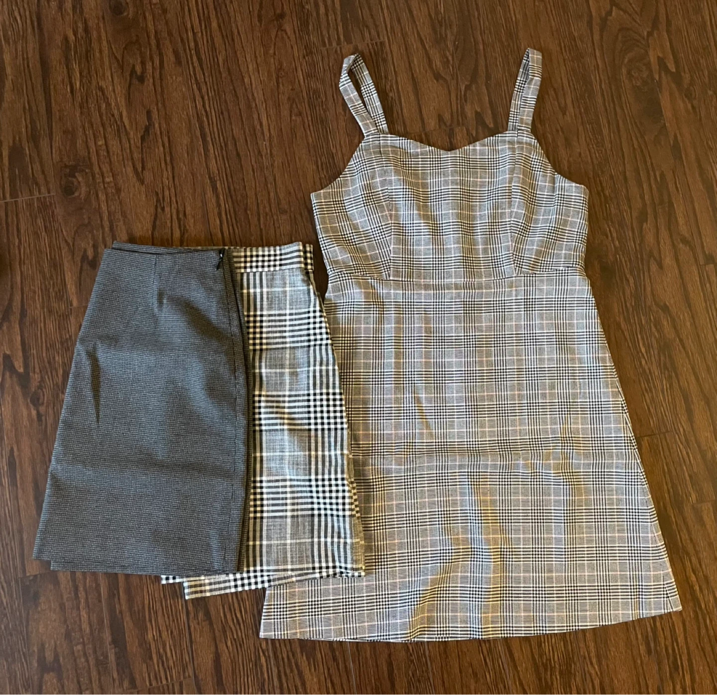 Women's Clothing Bundle - photo 3