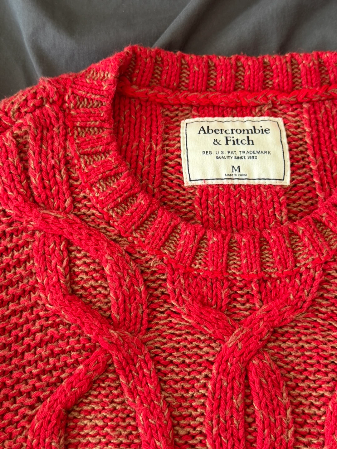 Abercrombie & Fitch Cable Knit Sweater - Red - Size M
