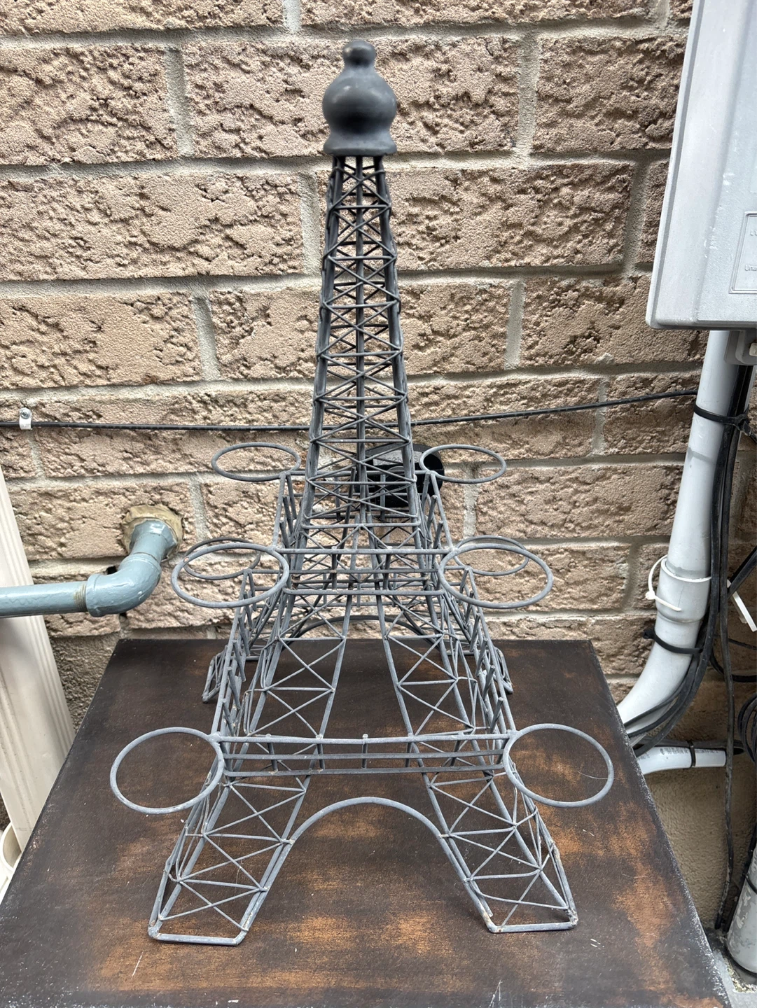 Eiffel Tower Decorative Wire Stand
