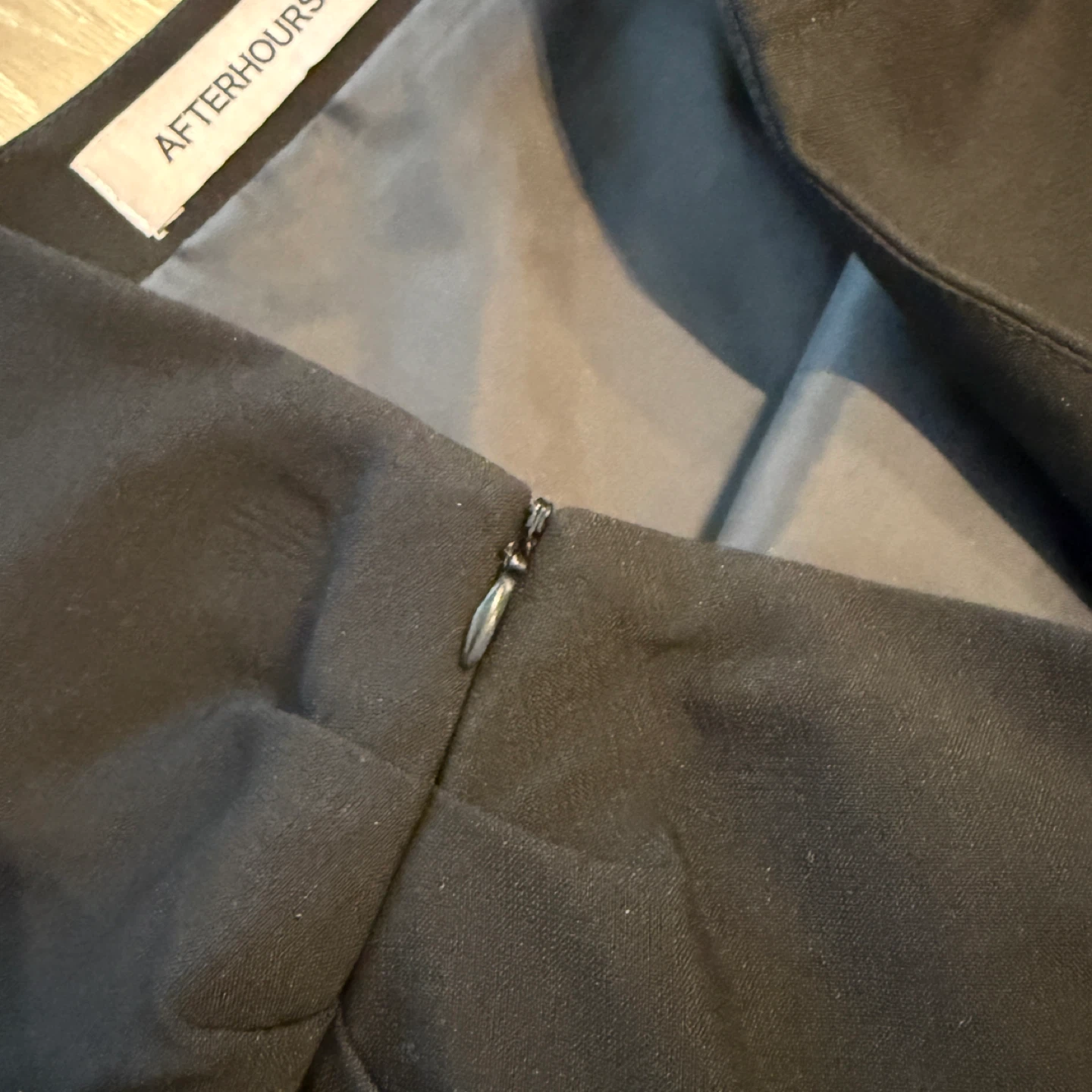 Black Skirt small zipper closure - photo 5