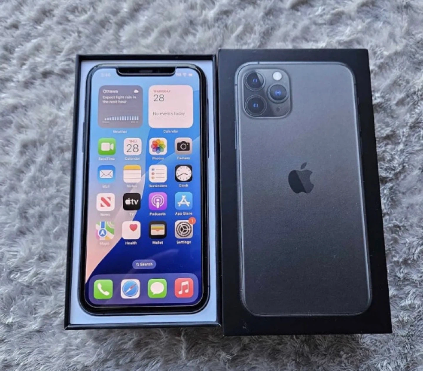 iPhone 11 Pro Max 256GB - Unlocked - Excellent Condition