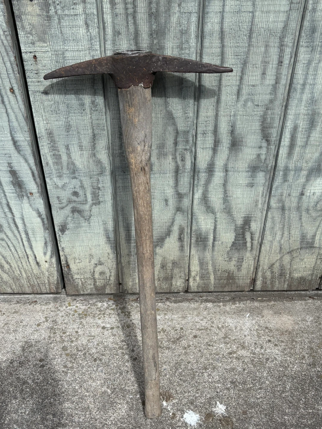 Vintage Pick Axe ! - photo 3