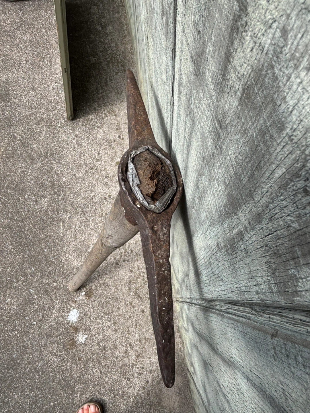 Vintage Pick Axe ! - photo 5