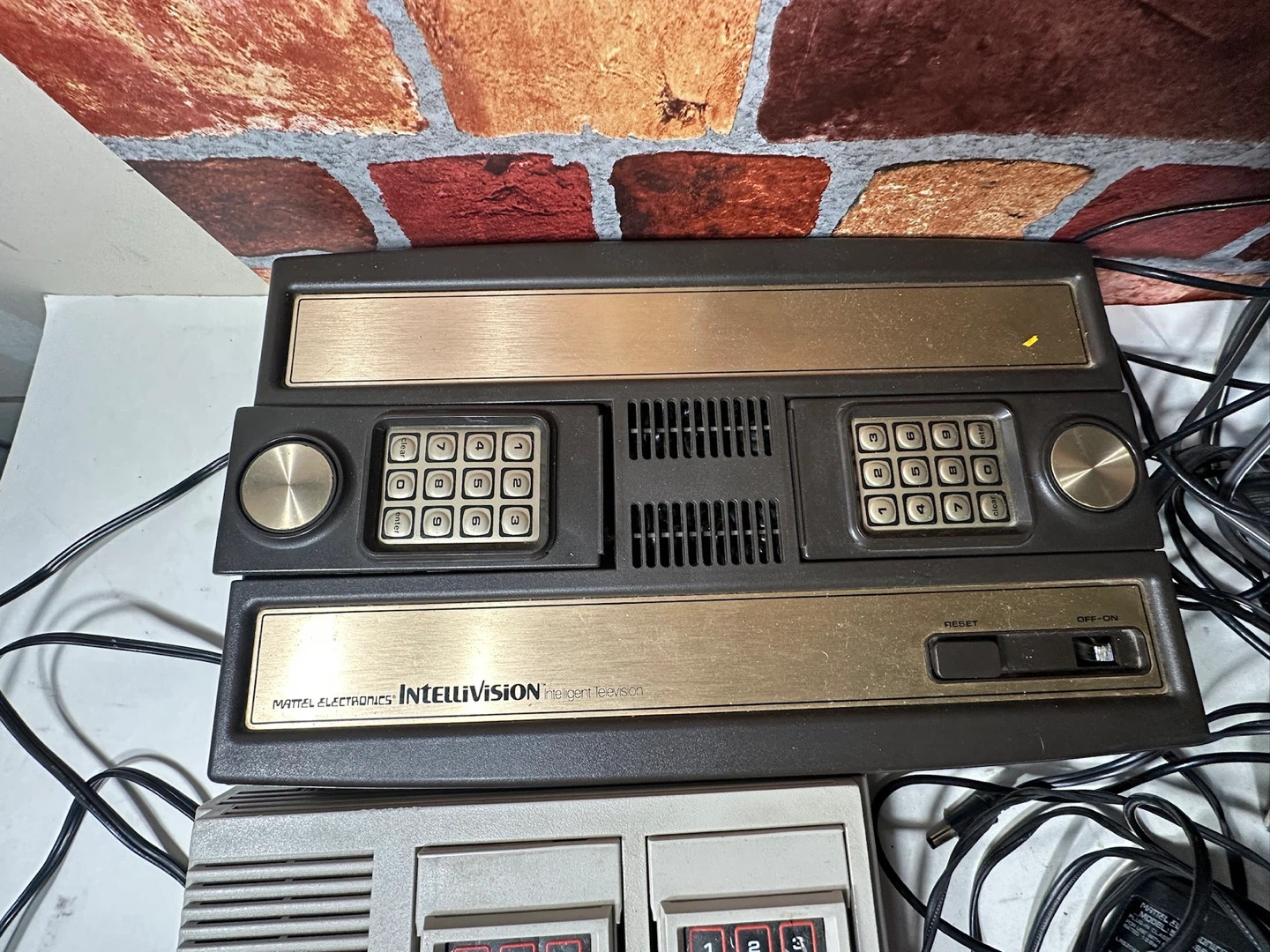 Intellivision Video Game Console Lot with Games - photo 4