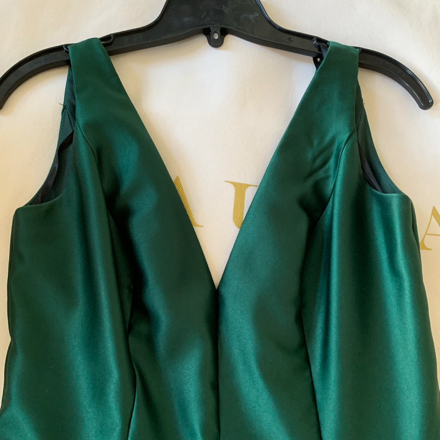 Emerald Green Satin Ball Gown - photo 2