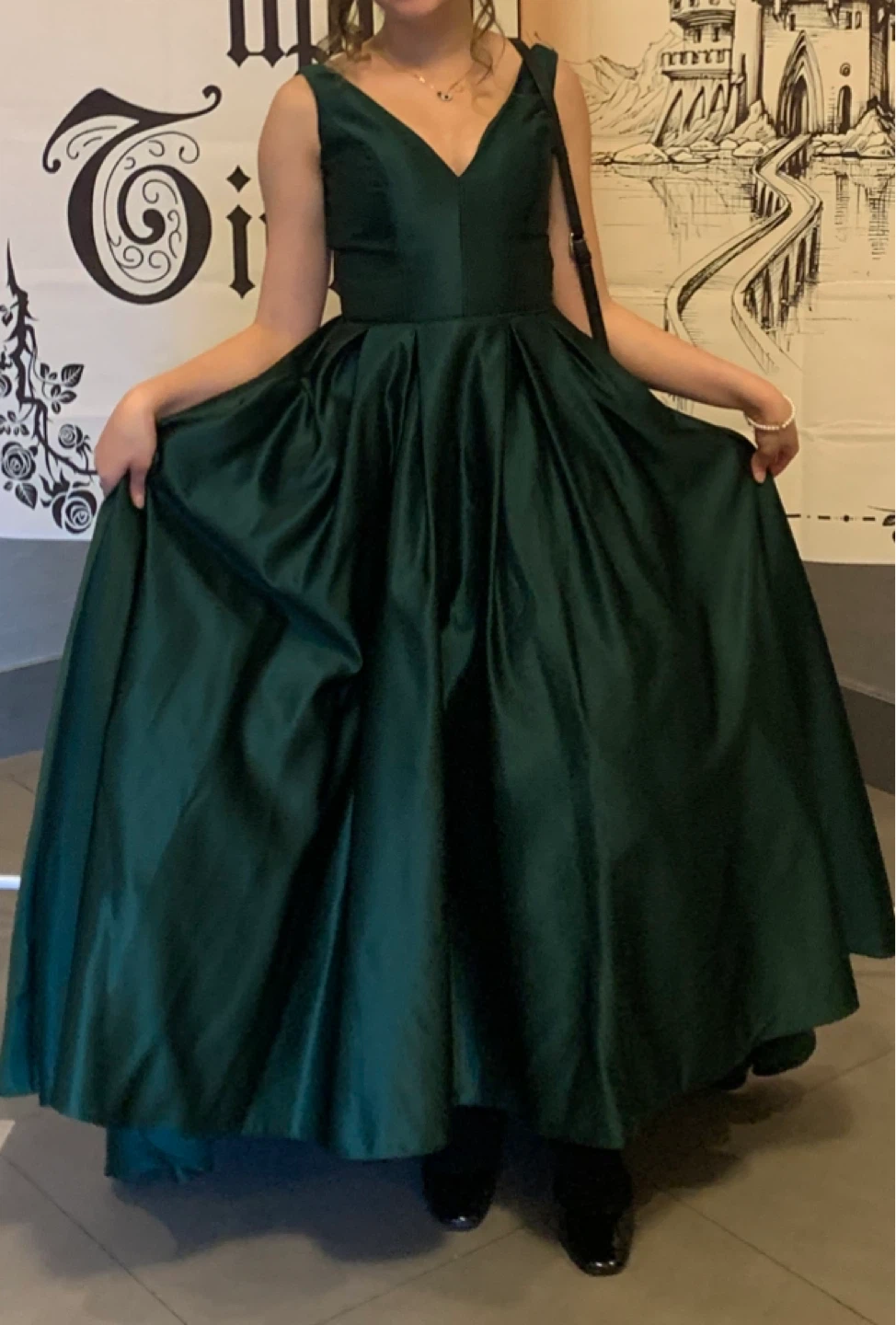 Emerald Green Satin Ball Gown - photo 4