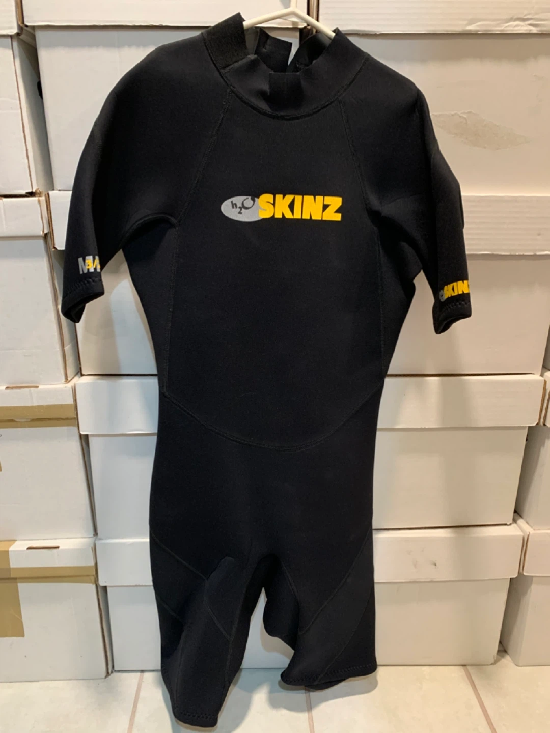 H2O Skinz Black Wetsuit (L)