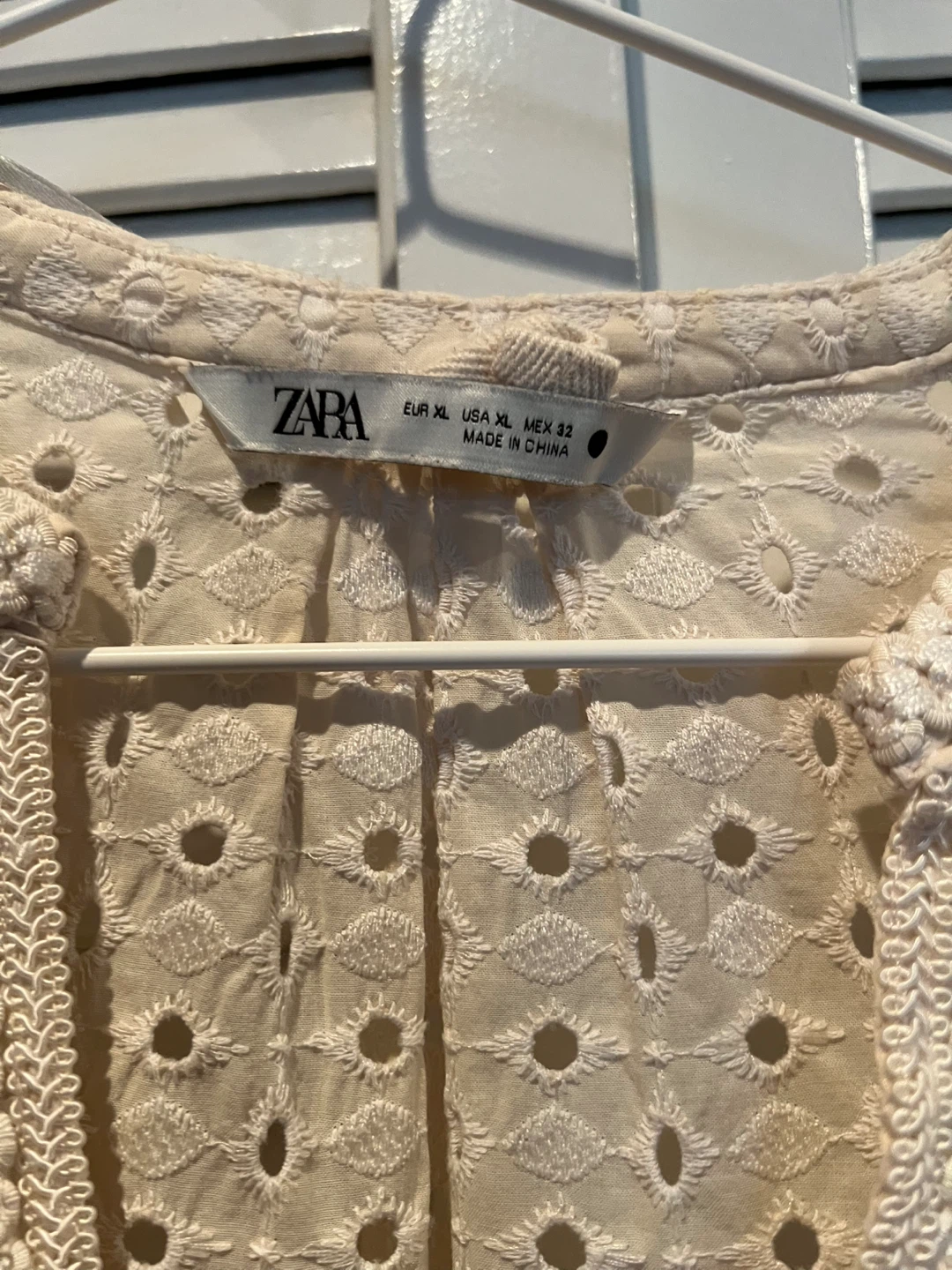 ZARA Embroidered Broderie Anglaise Blouse - XL - Cream - photo 4