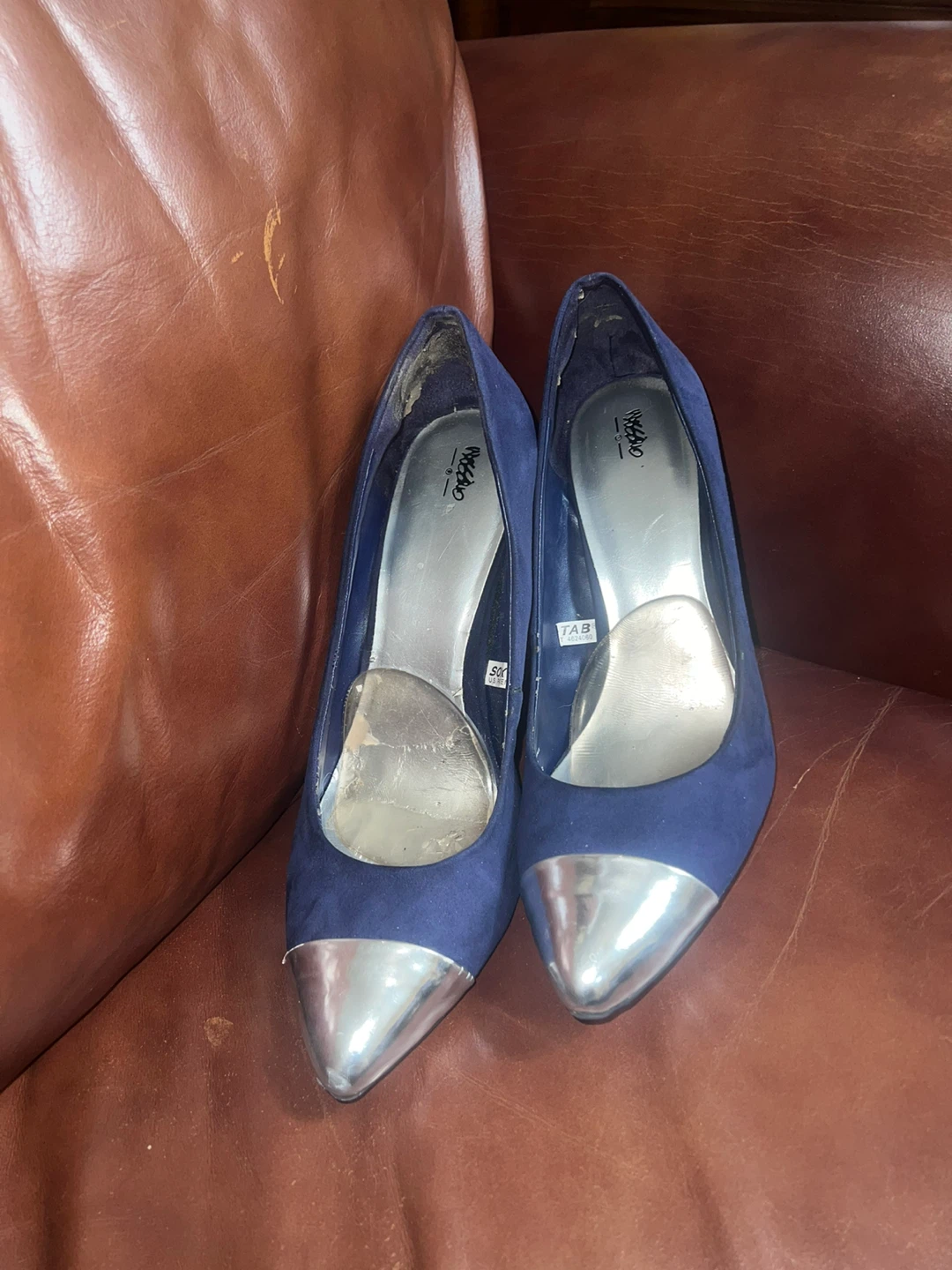 Mossimo Blue Suede Heels with Silver Toe