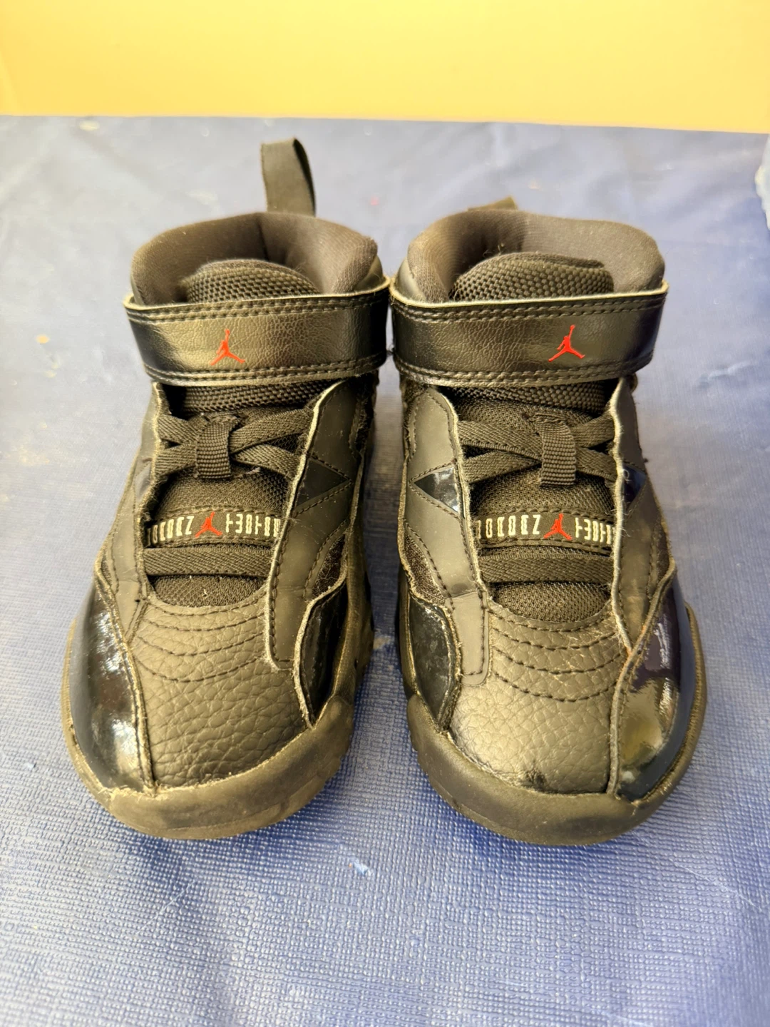Kids' Air Jordan Size 9.0C