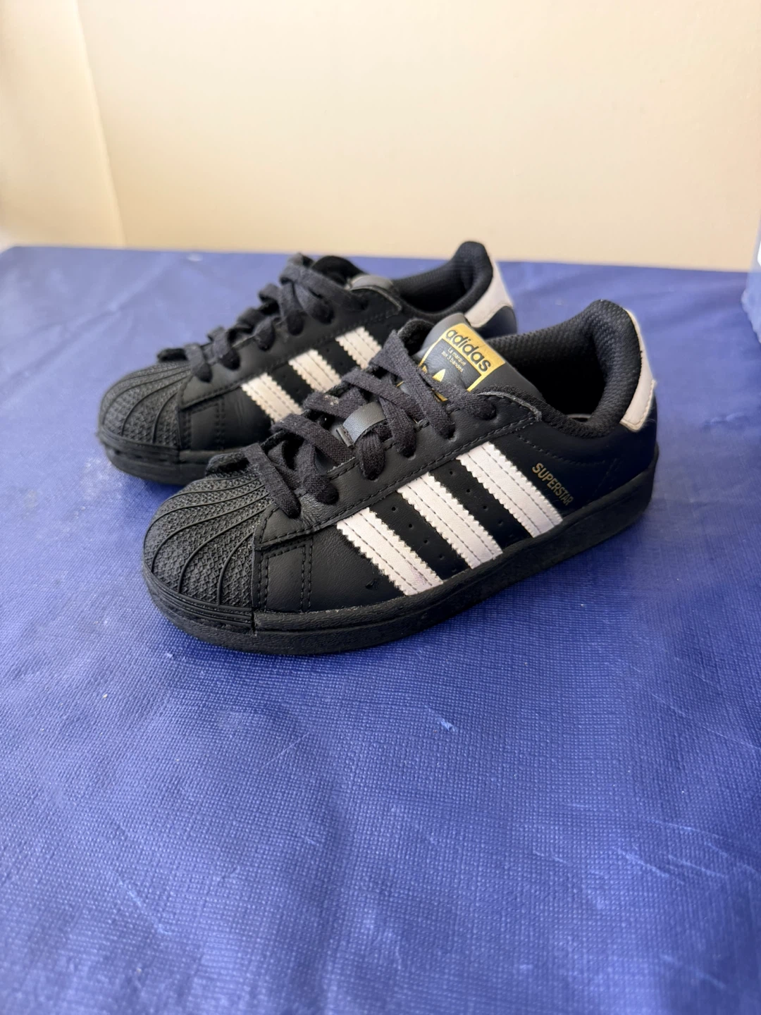 Adidas Superstar Sneakers