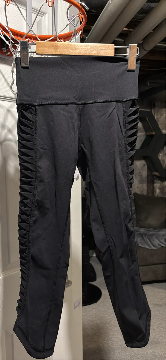 Lululemon Black Athletica Pants